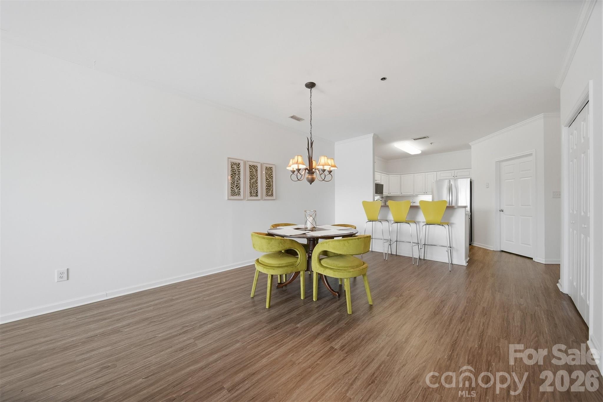 viewmont plaza - Residential