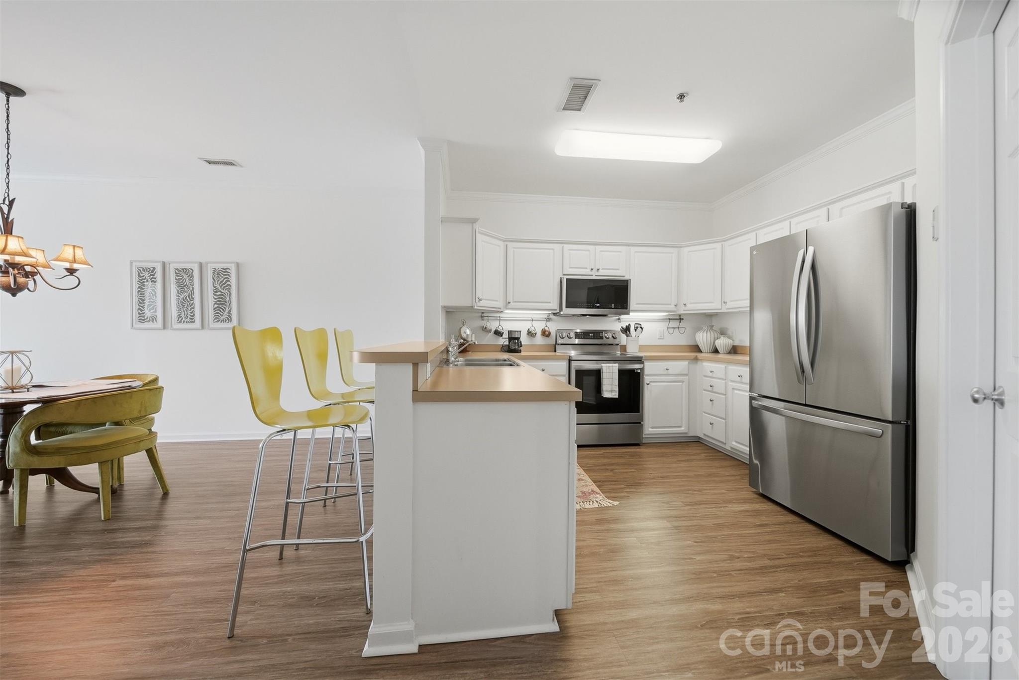 viewmont plaza - Residential