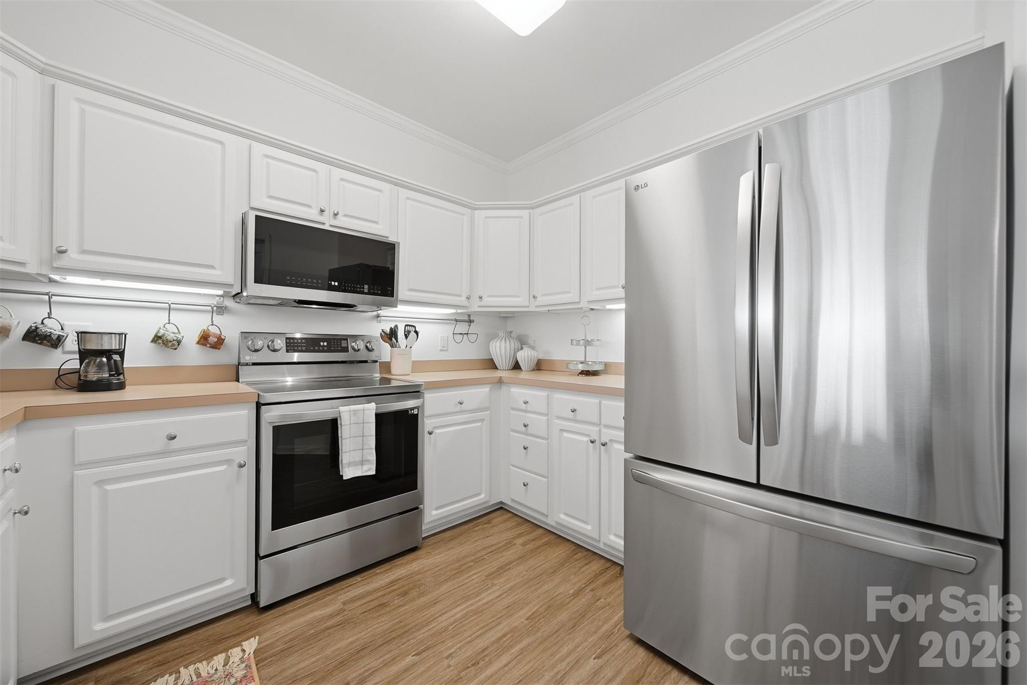 viewmont plaza - Residential