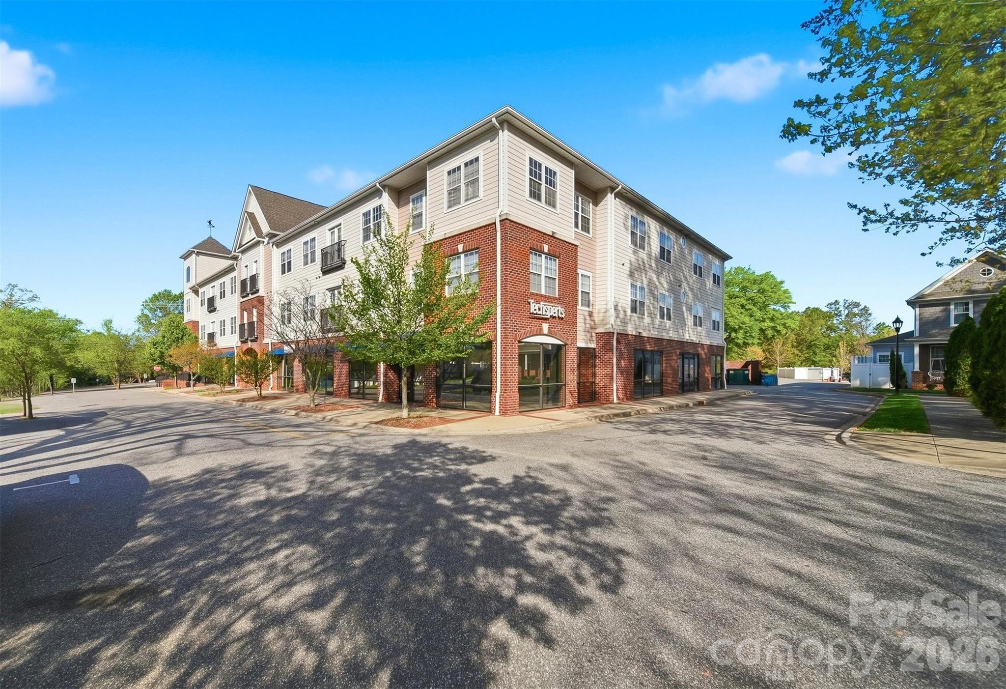 viewmont plaza - Residential