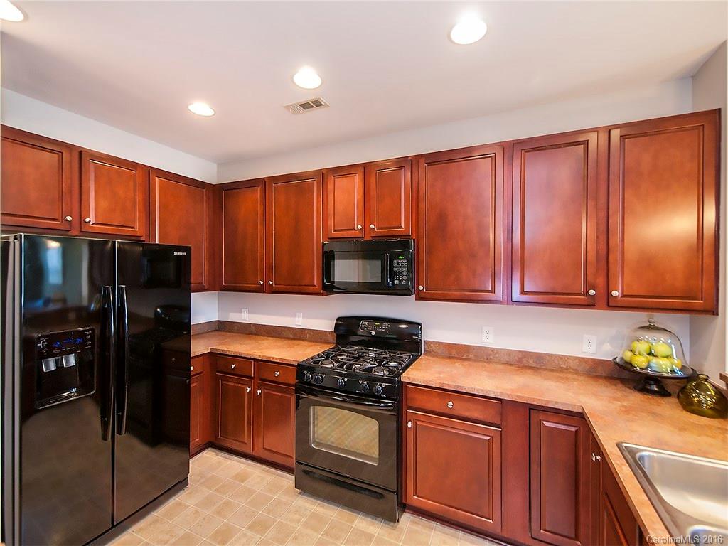 Lake Shore On Lake Wylie - Residential