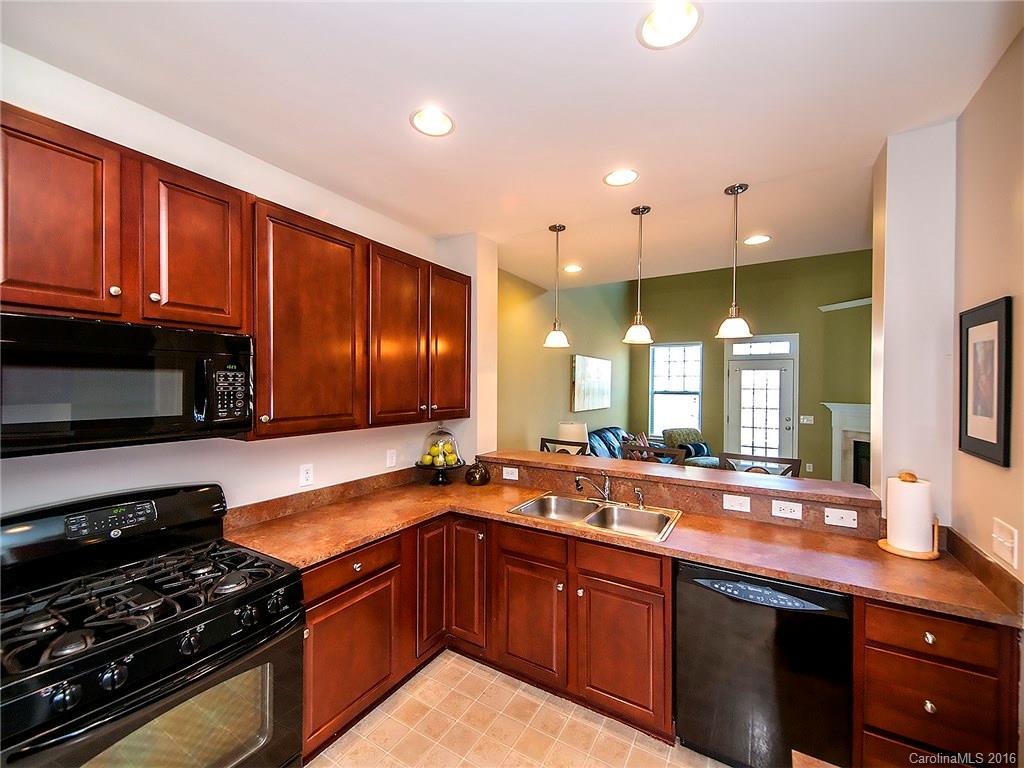 Lake Shore On Lake Wylie - Residential