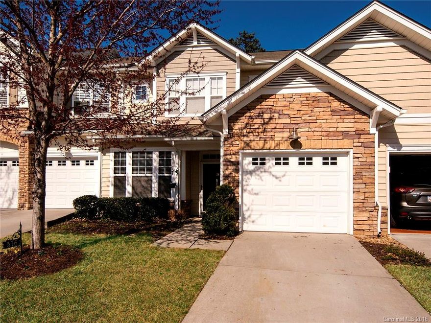 It's time for round two. The first buyer had to back out of this adorable townhouse. It's time to relax in this beautiful townhouse in Calloway. Enjoy this South Carolina spring with your panoramic $10,000 view of the Tega Cay golf course and the woods. Soak in your whirlpool tub and cozy up by the fire in the fall. Loads of storage tucked away over the garage and even room for a game table in the loft. Make this house your home!