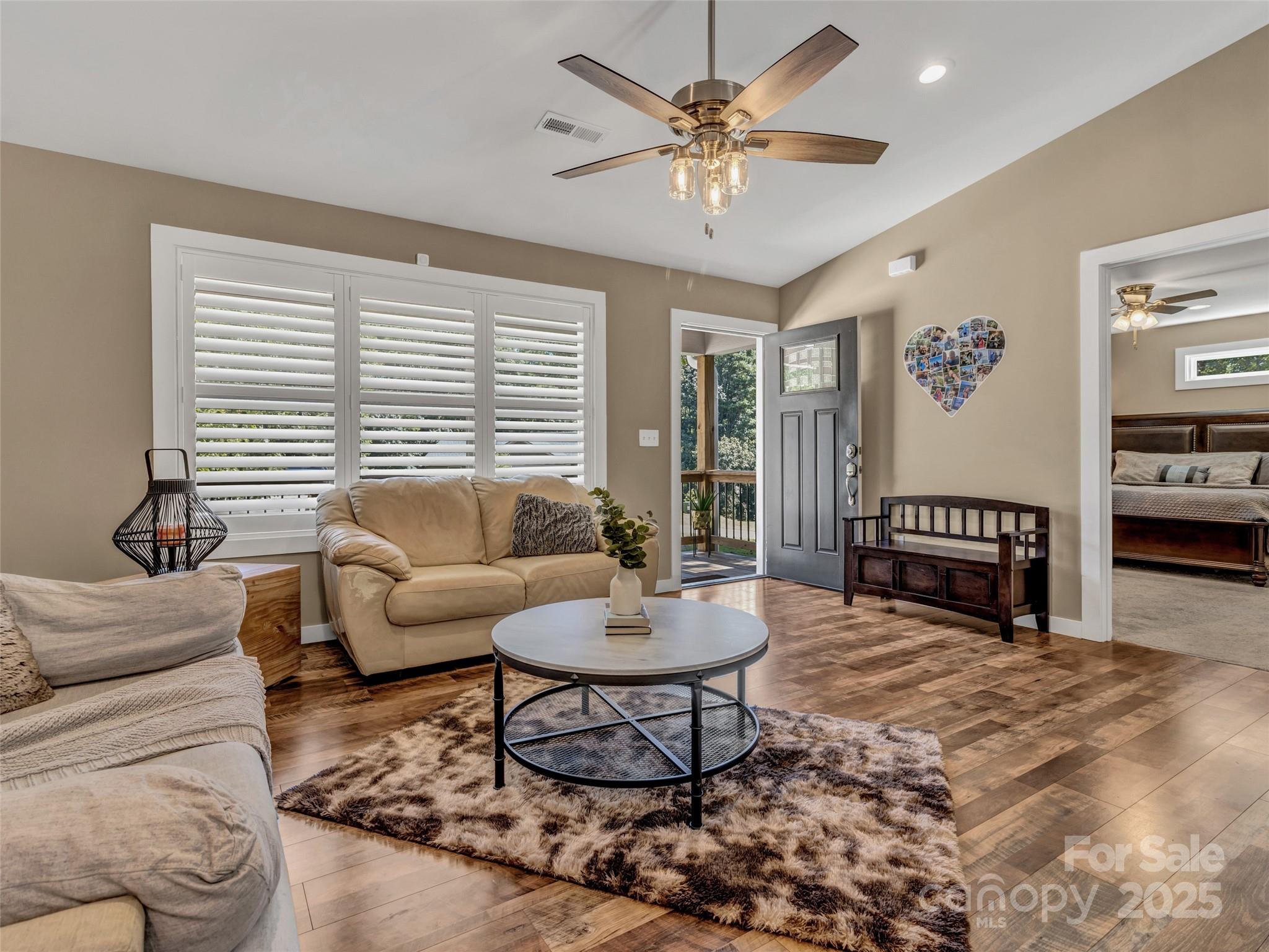 Honeycrisp - Residential