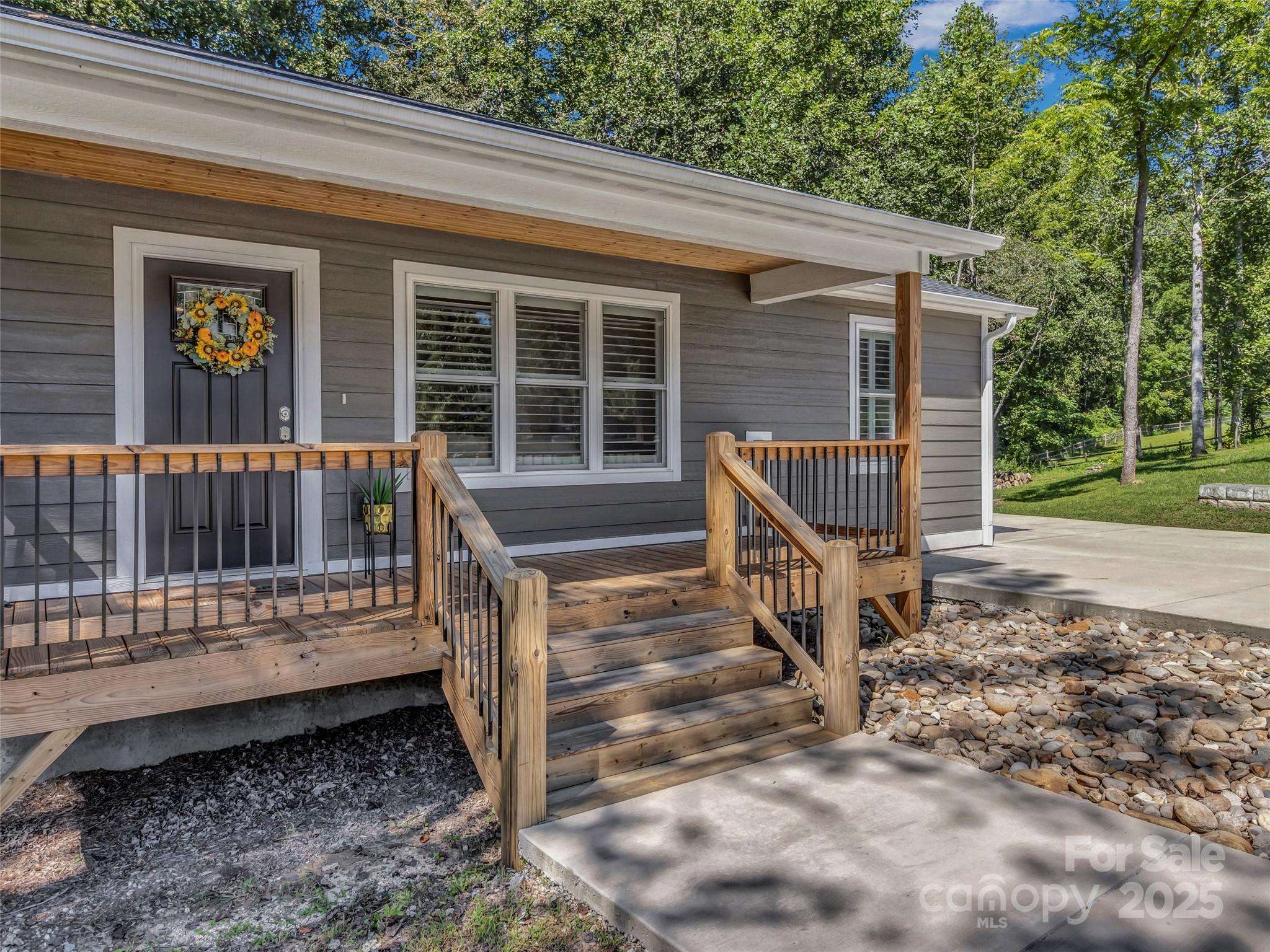 Honeycrisp - Residential