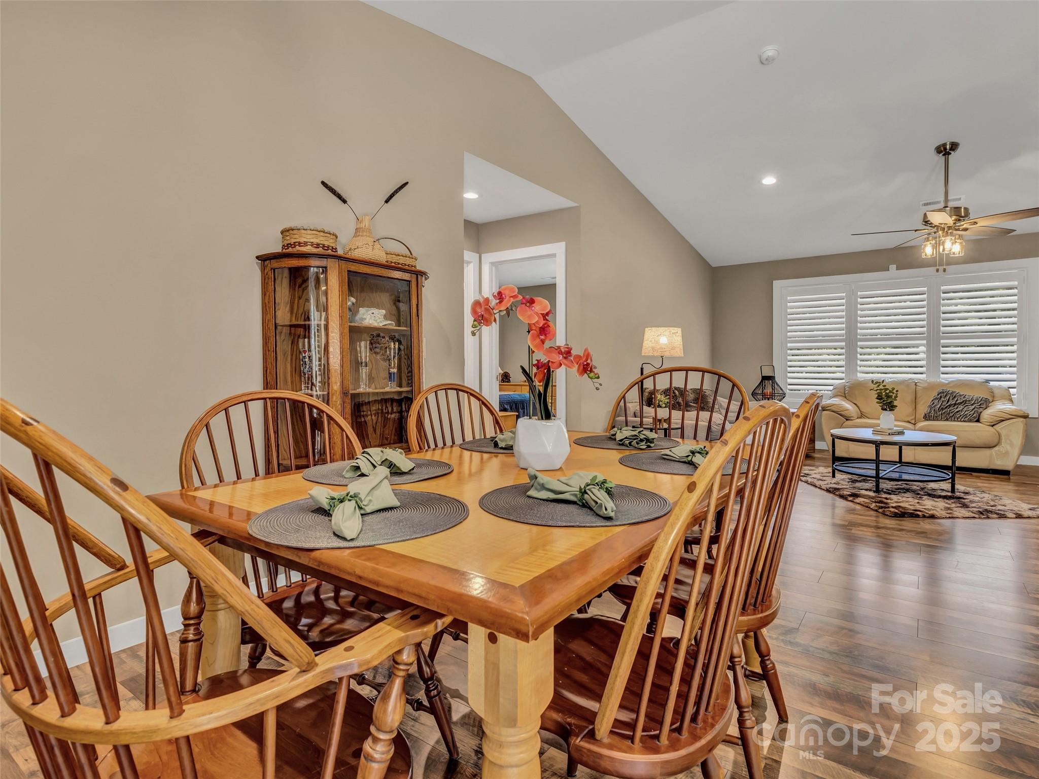 Honeycrisp - Residential