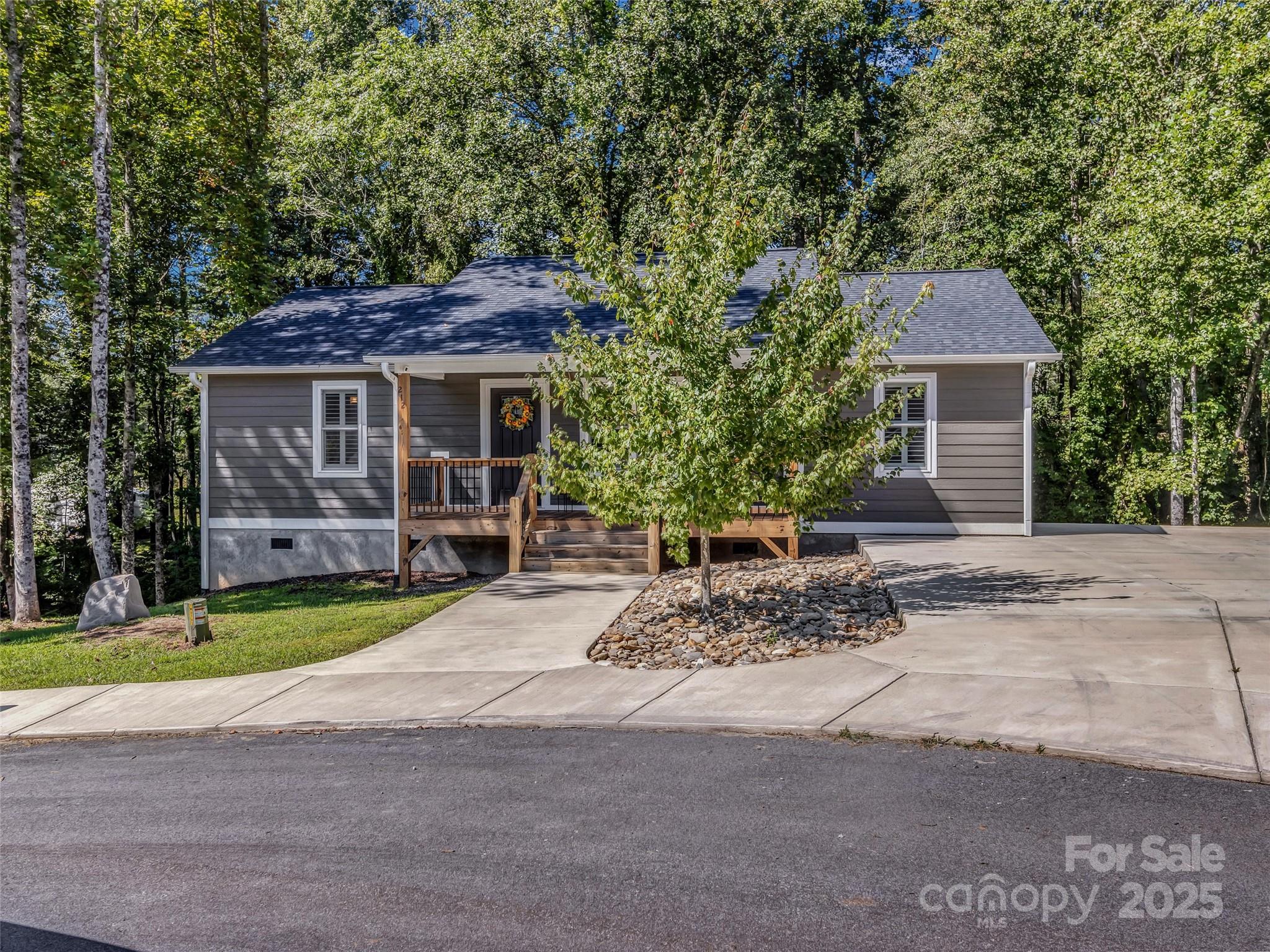 212 Walt Drive