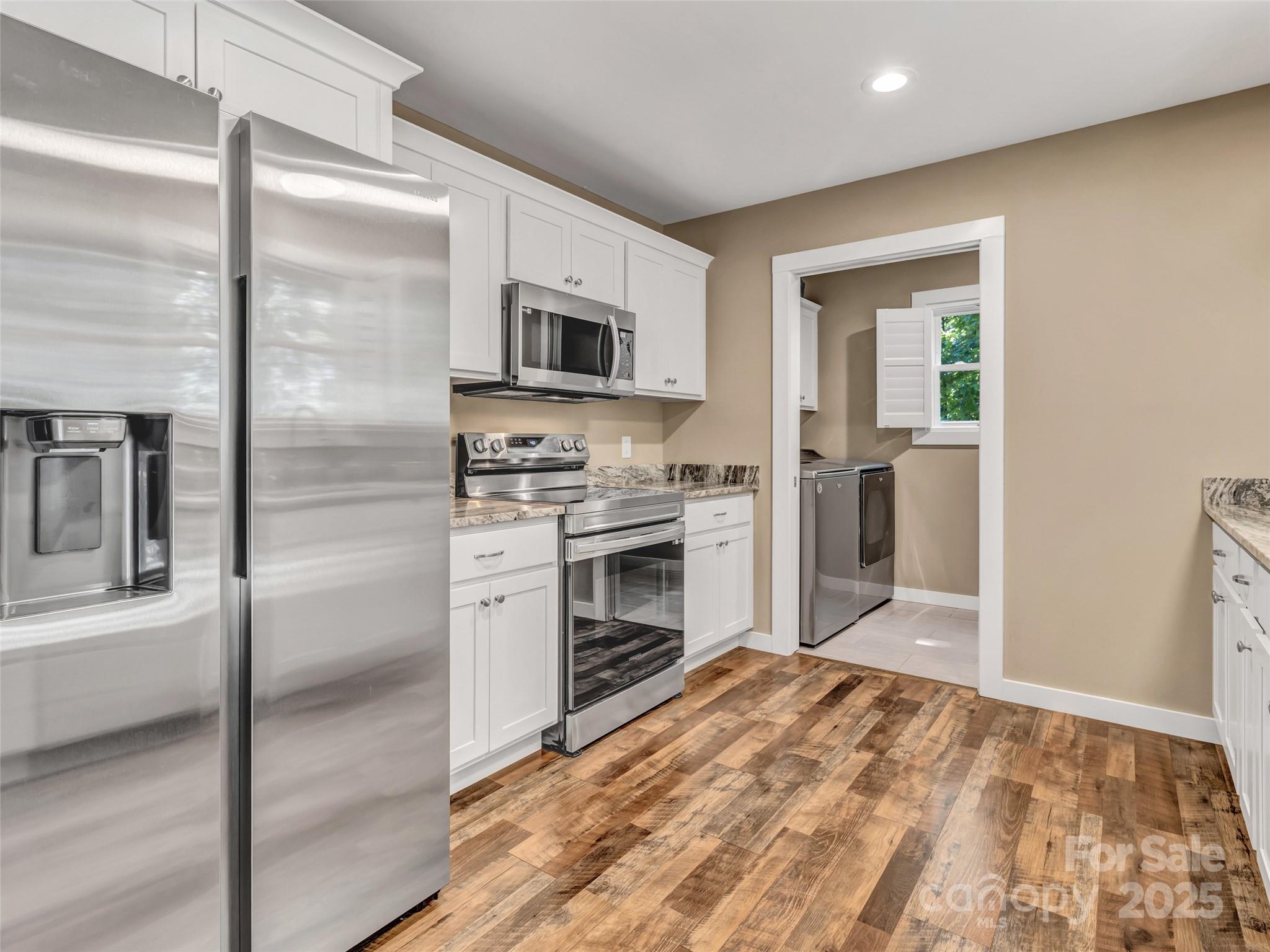 Honeycrisp - Residential