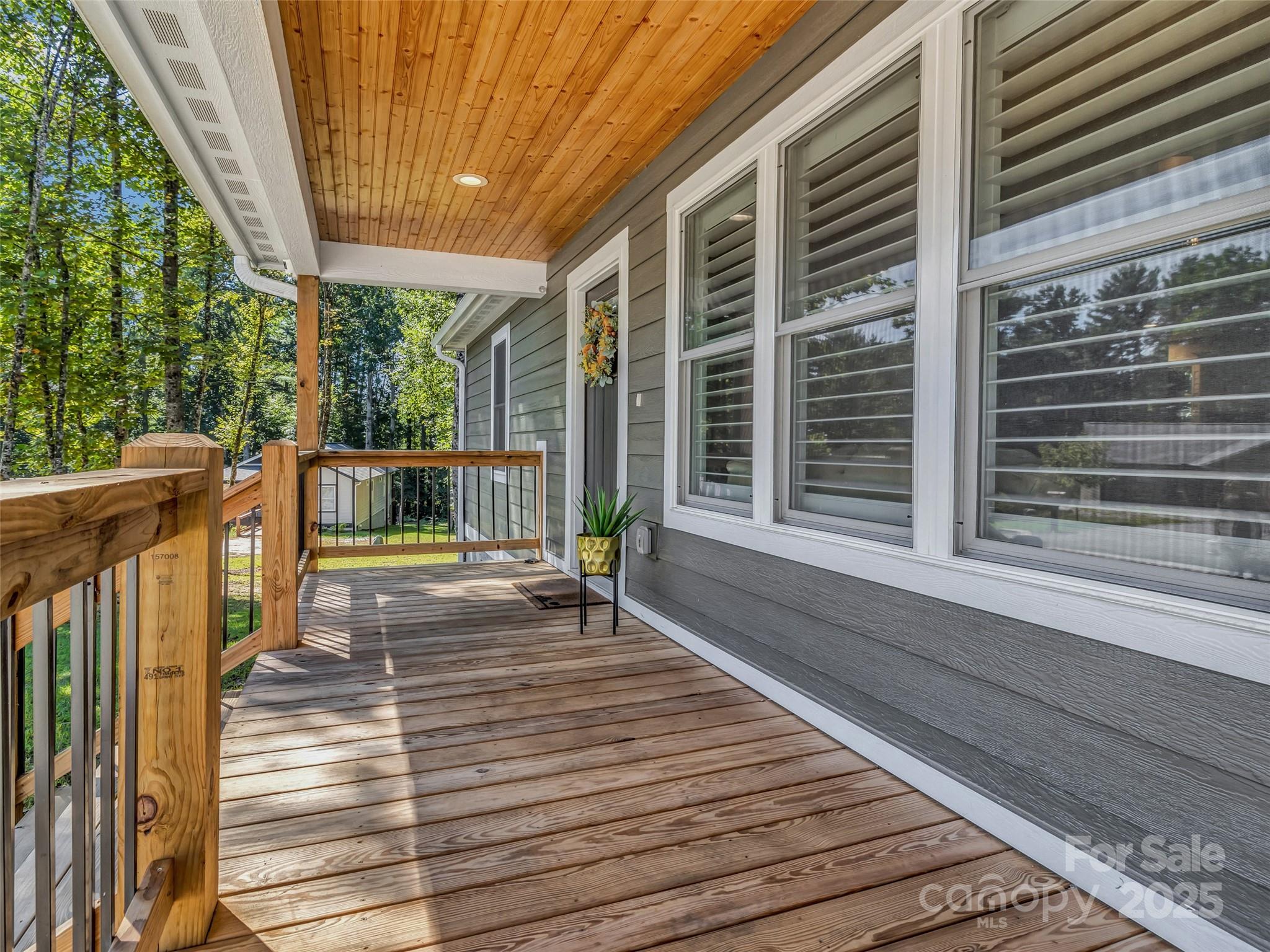 Honeycrisp - Residential