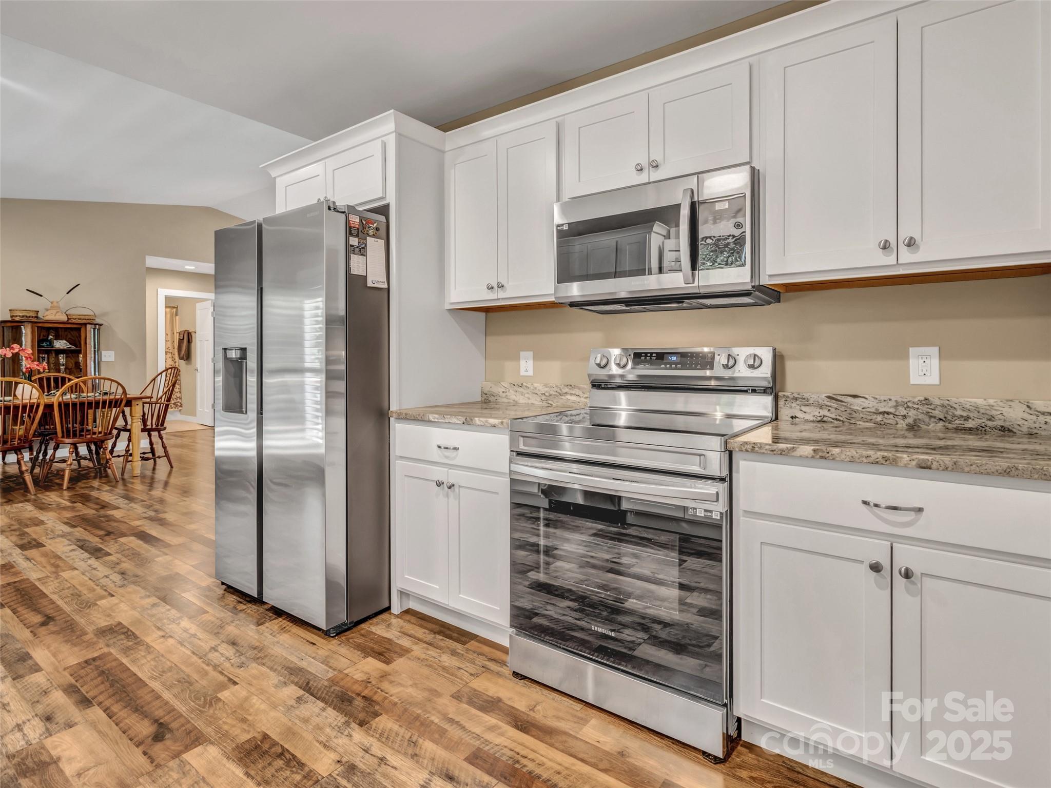 Honeycrisp - Residential