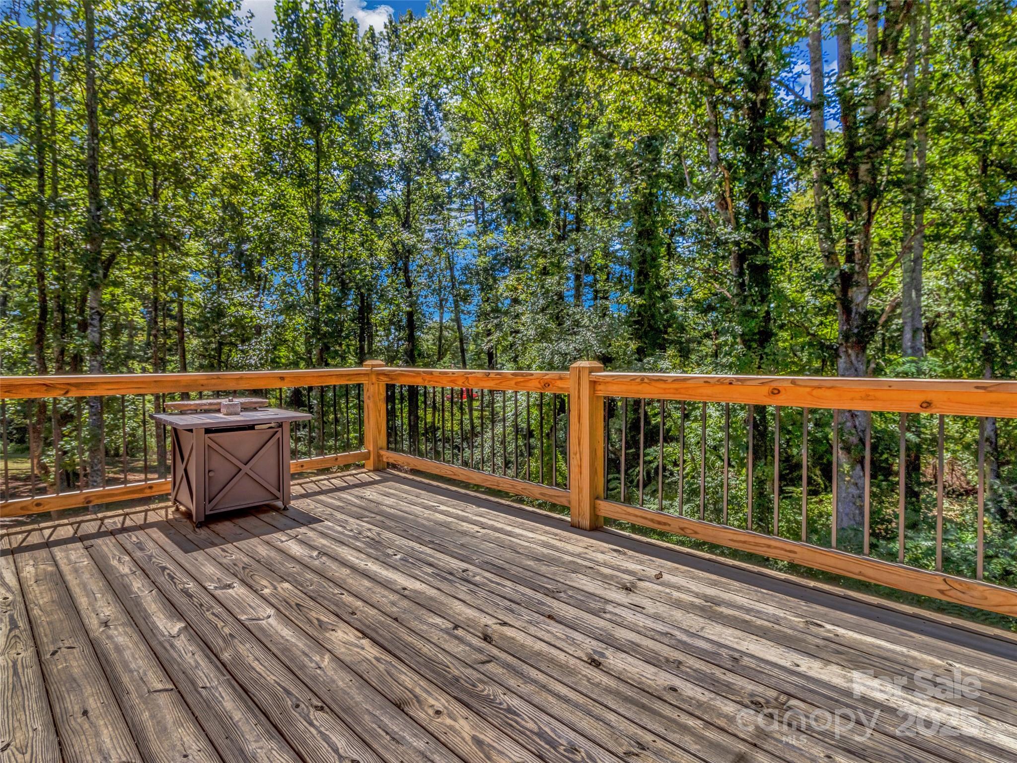 Honeycrisp - Residential