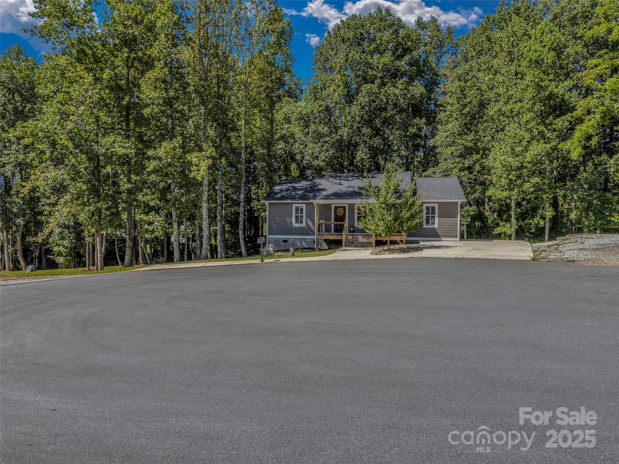 212 Walt Drive