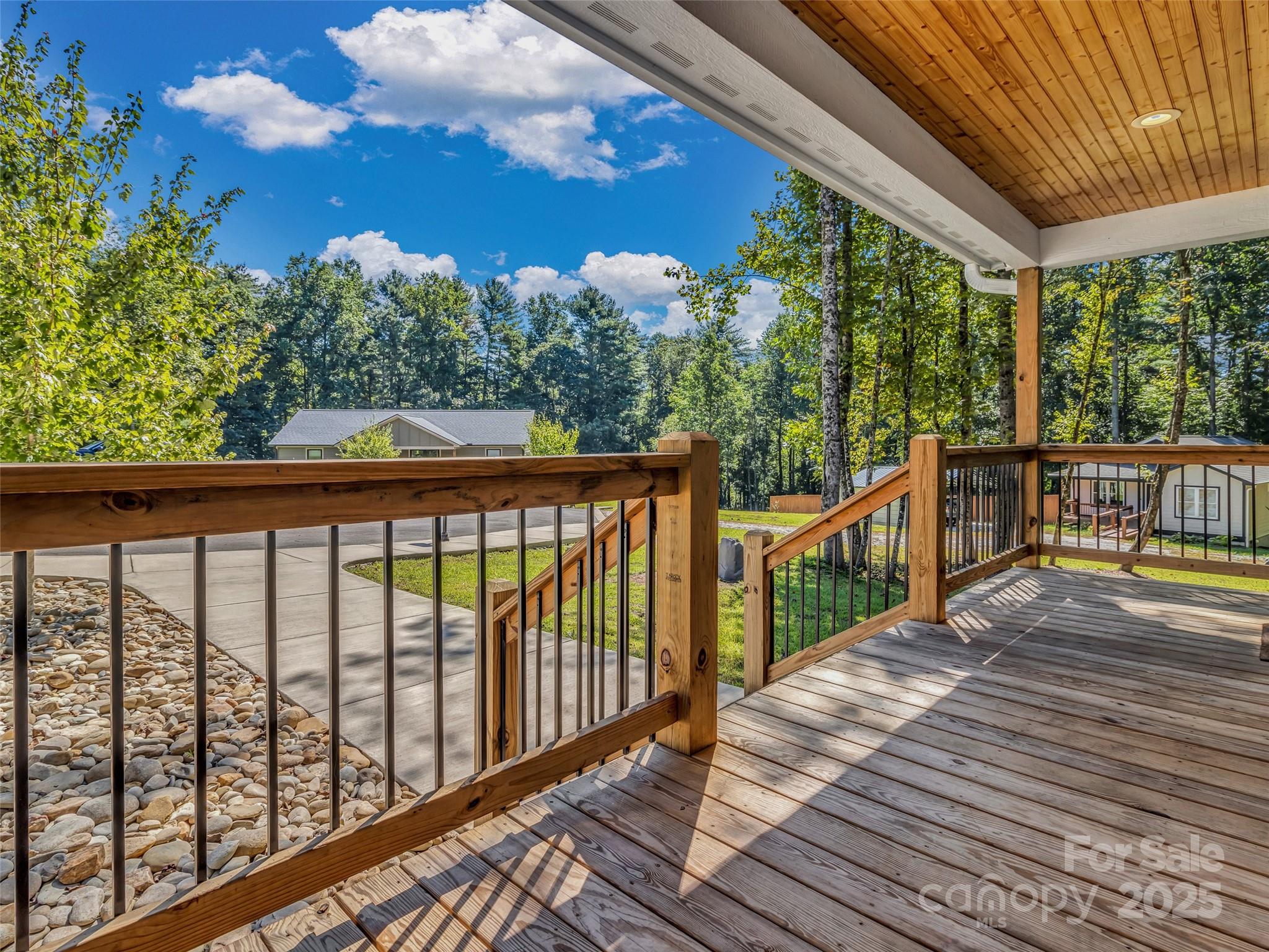 Honeycrisp - Residential