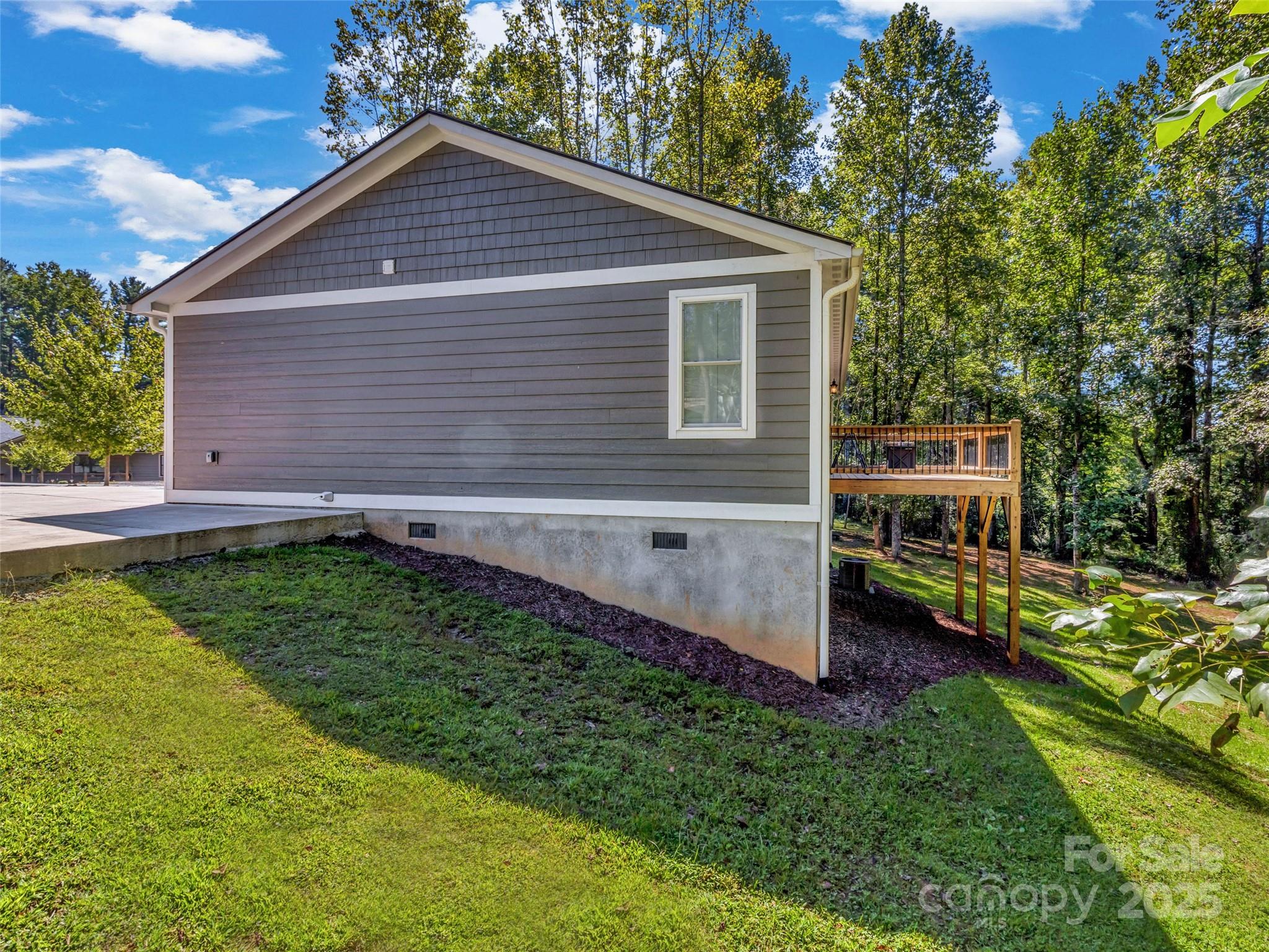 Honeycrisp - Residential