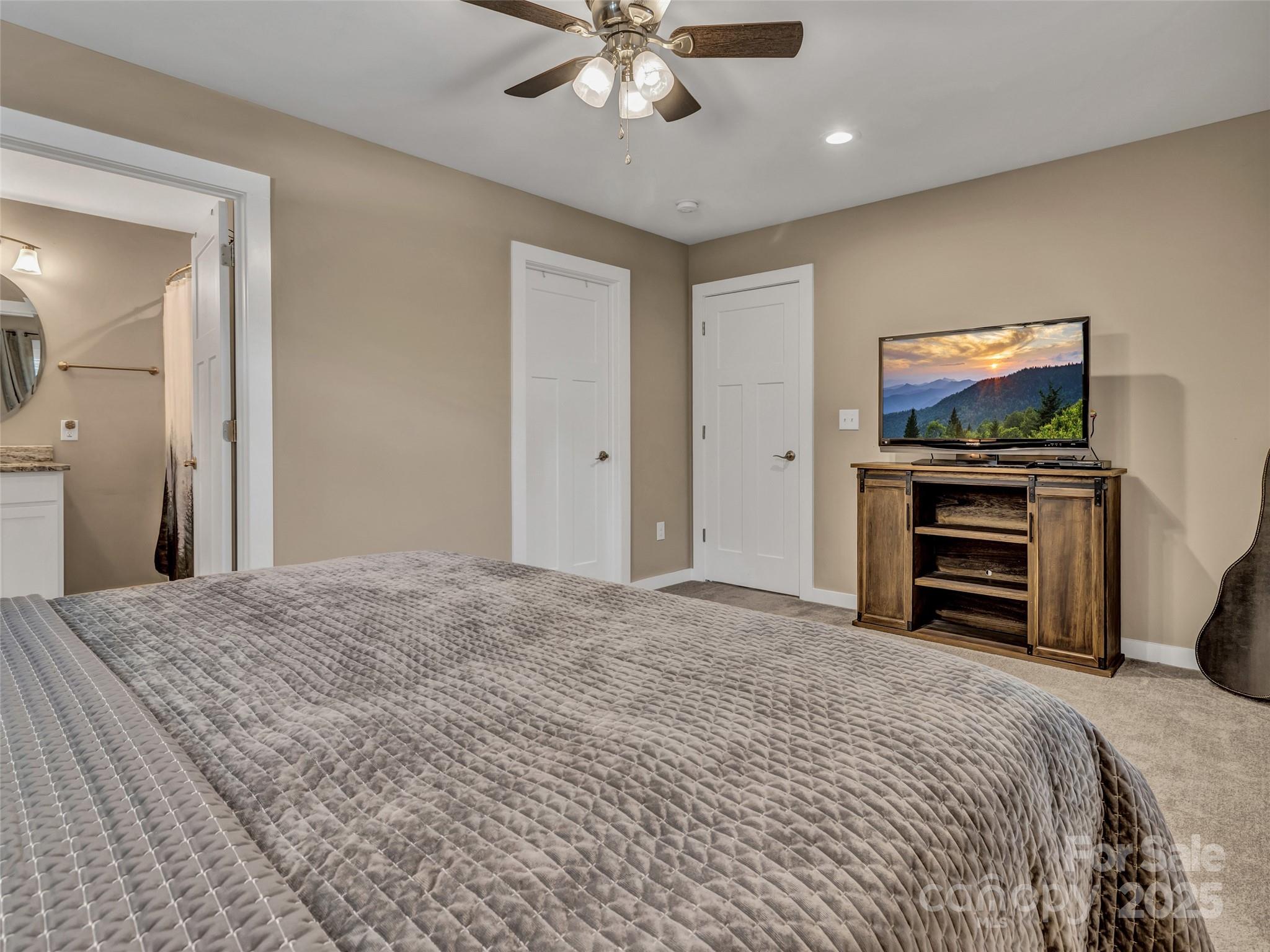 Honeycrisp - Residential