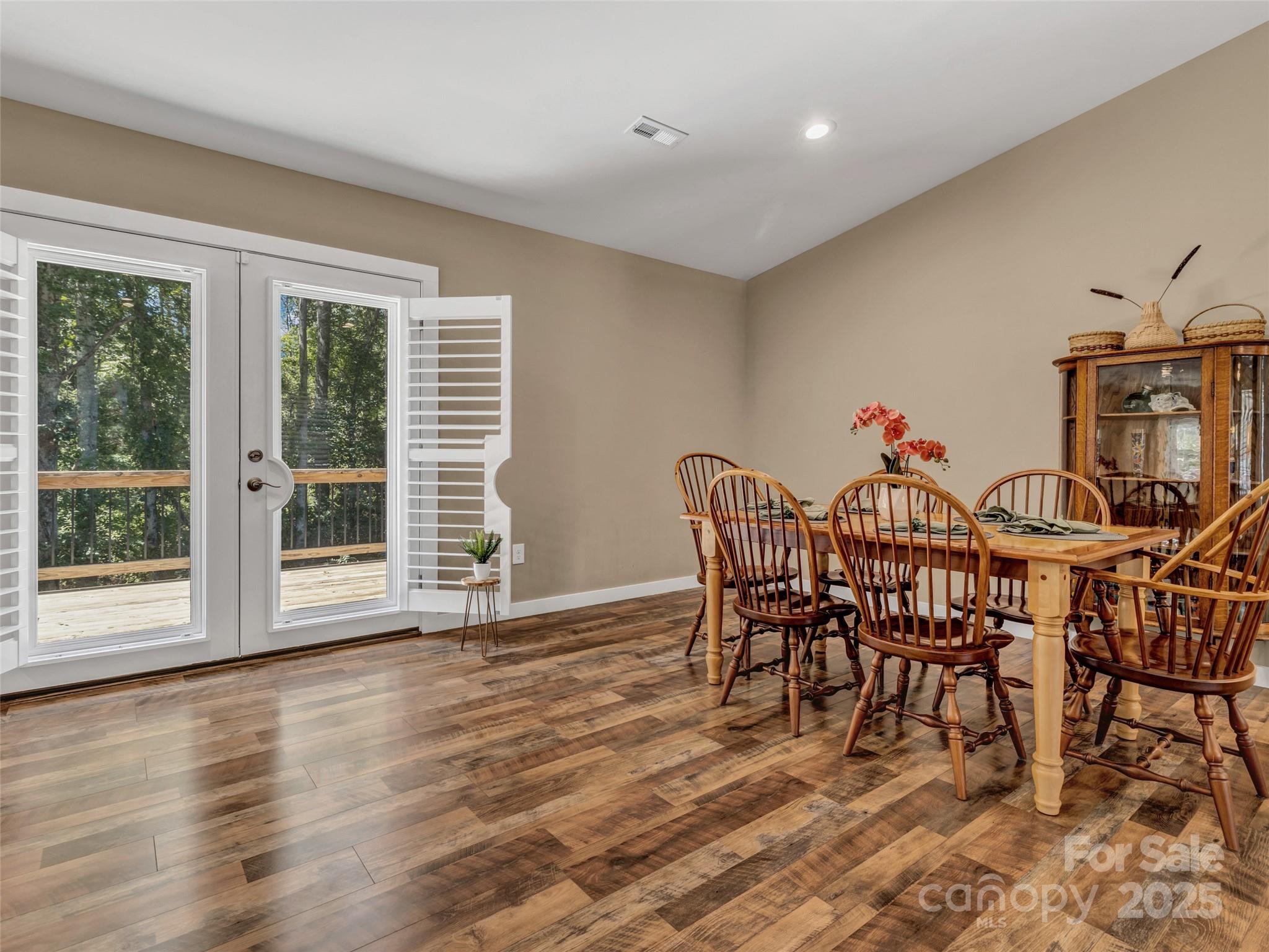 Honeycrisp - Residential