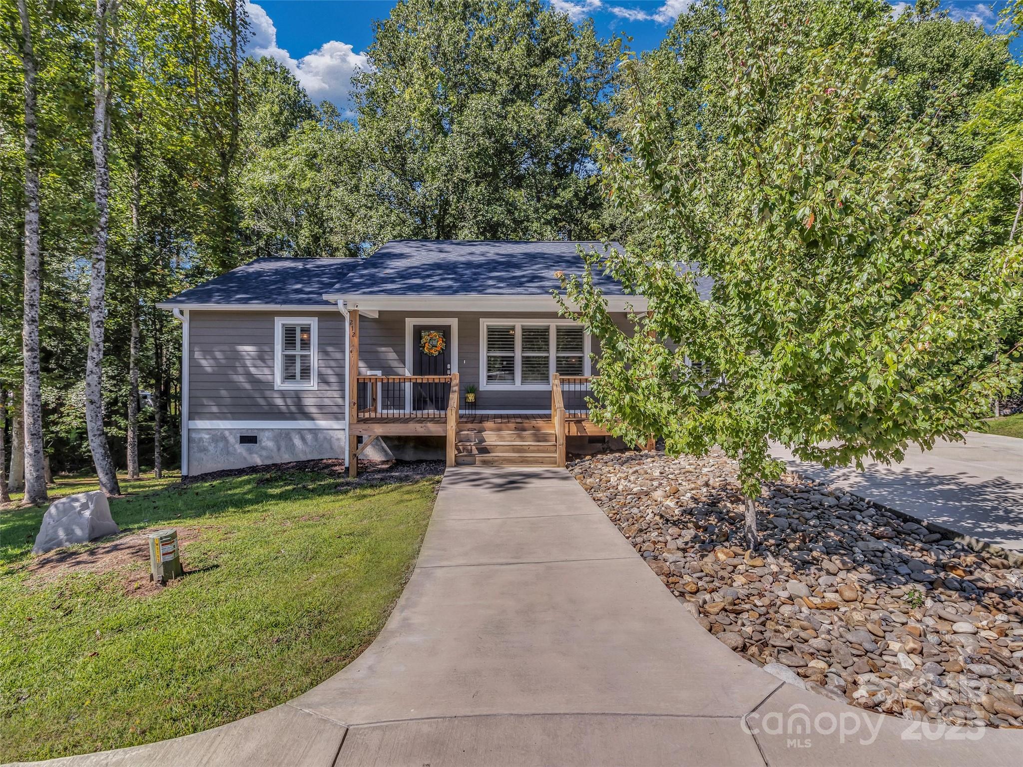 Honeycrisp - Residential