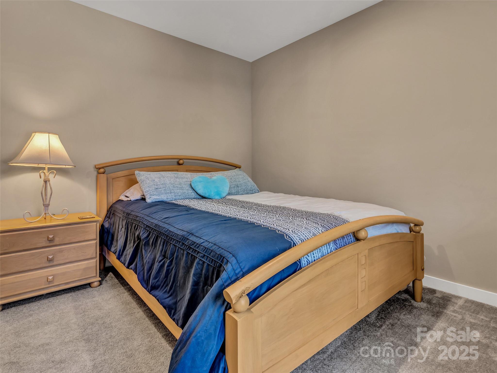 Honeycrisp - Residential