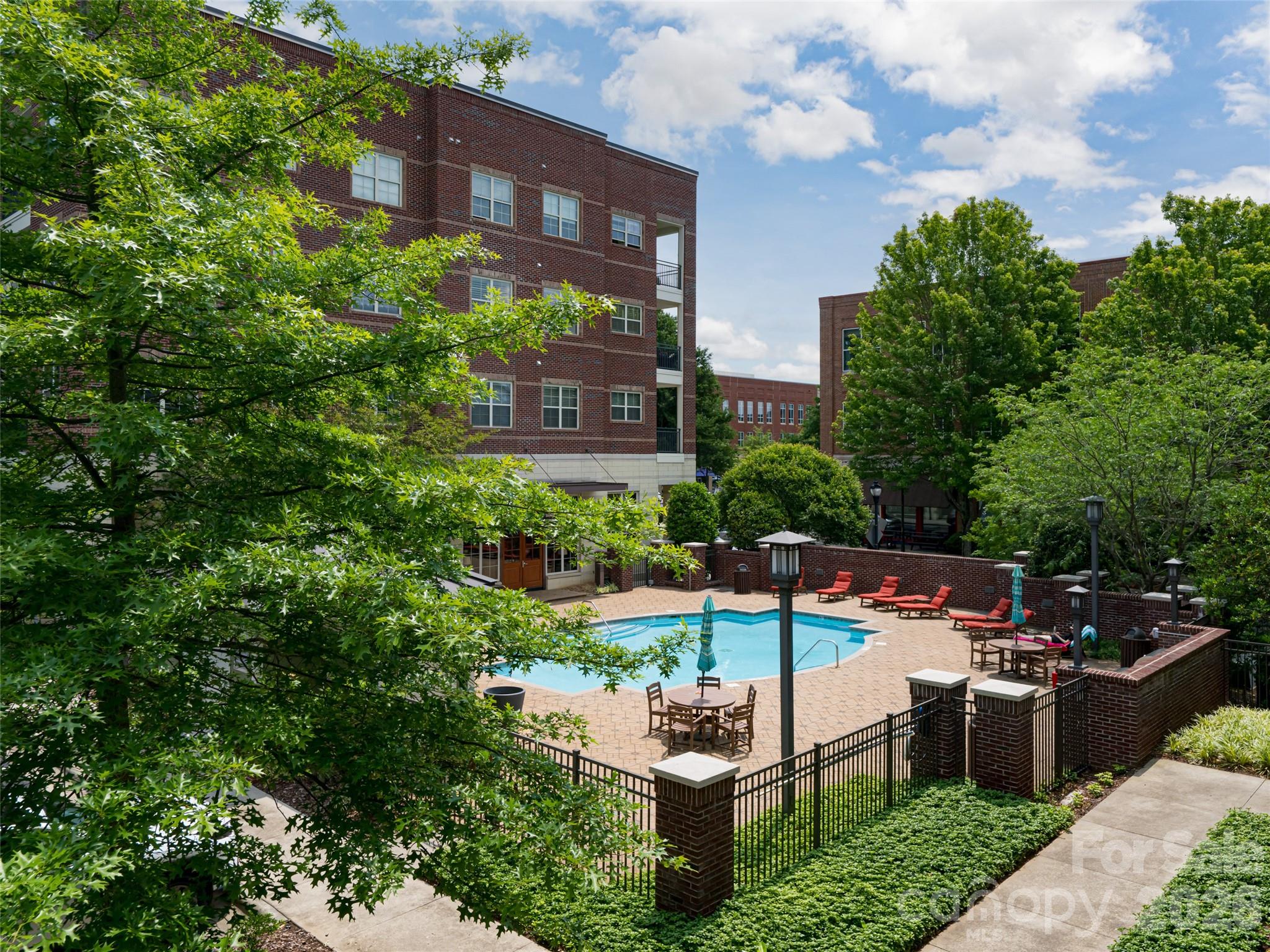 Biltmore Park Town Square - Residential