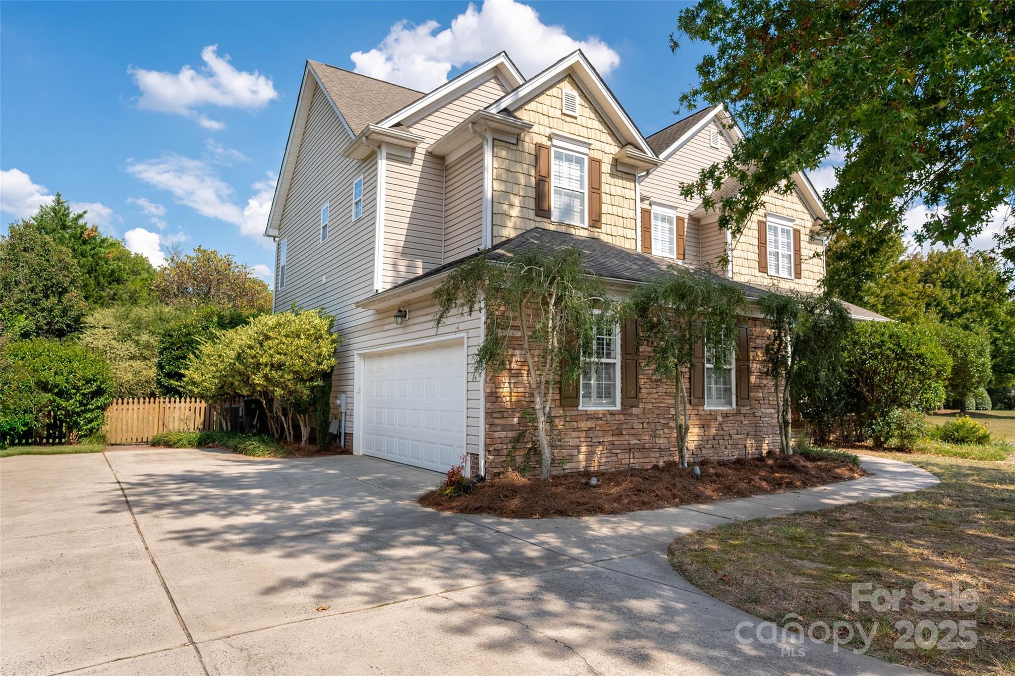 13905 Dovehunt Place