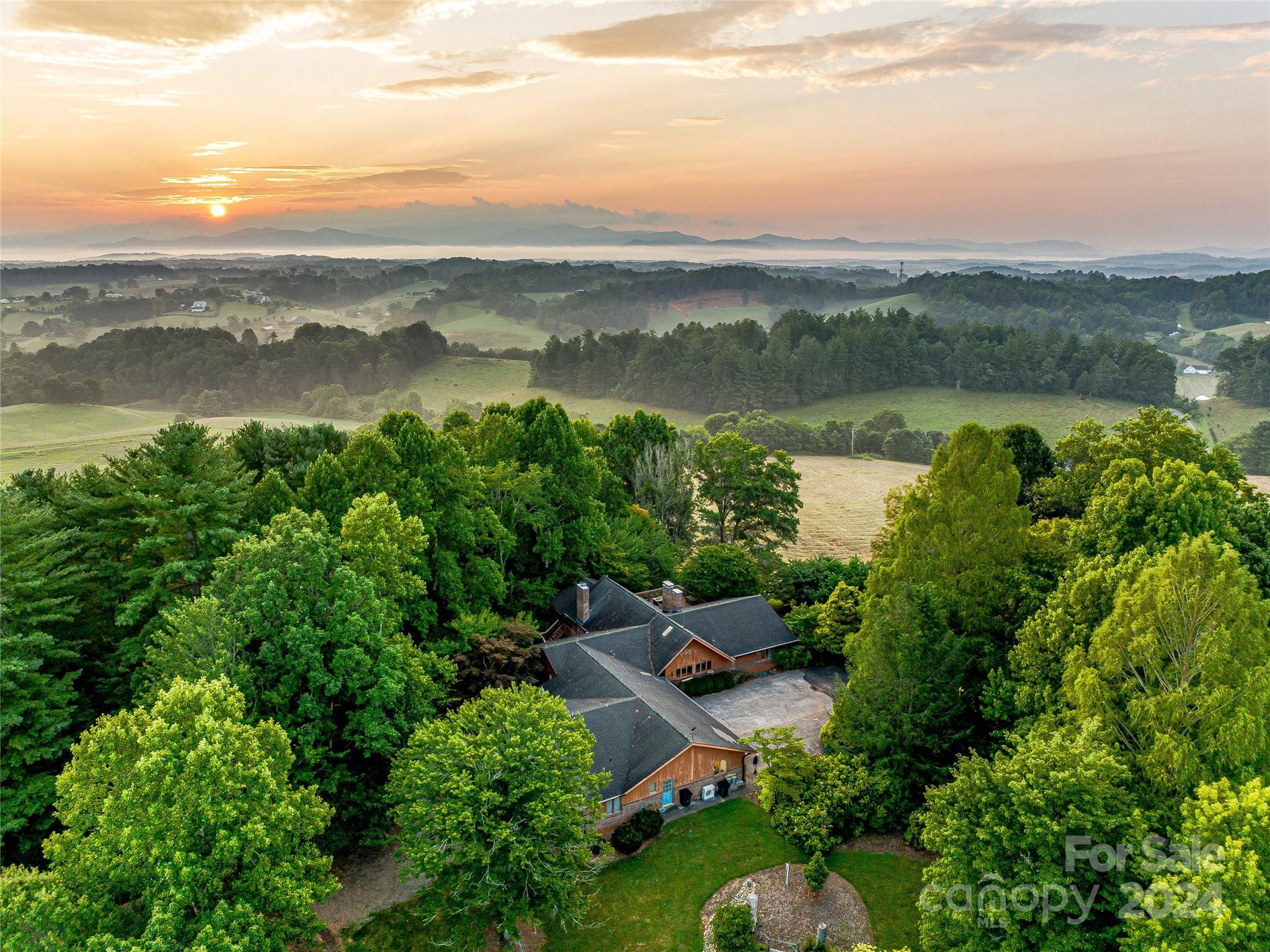 703 Crestview Drive