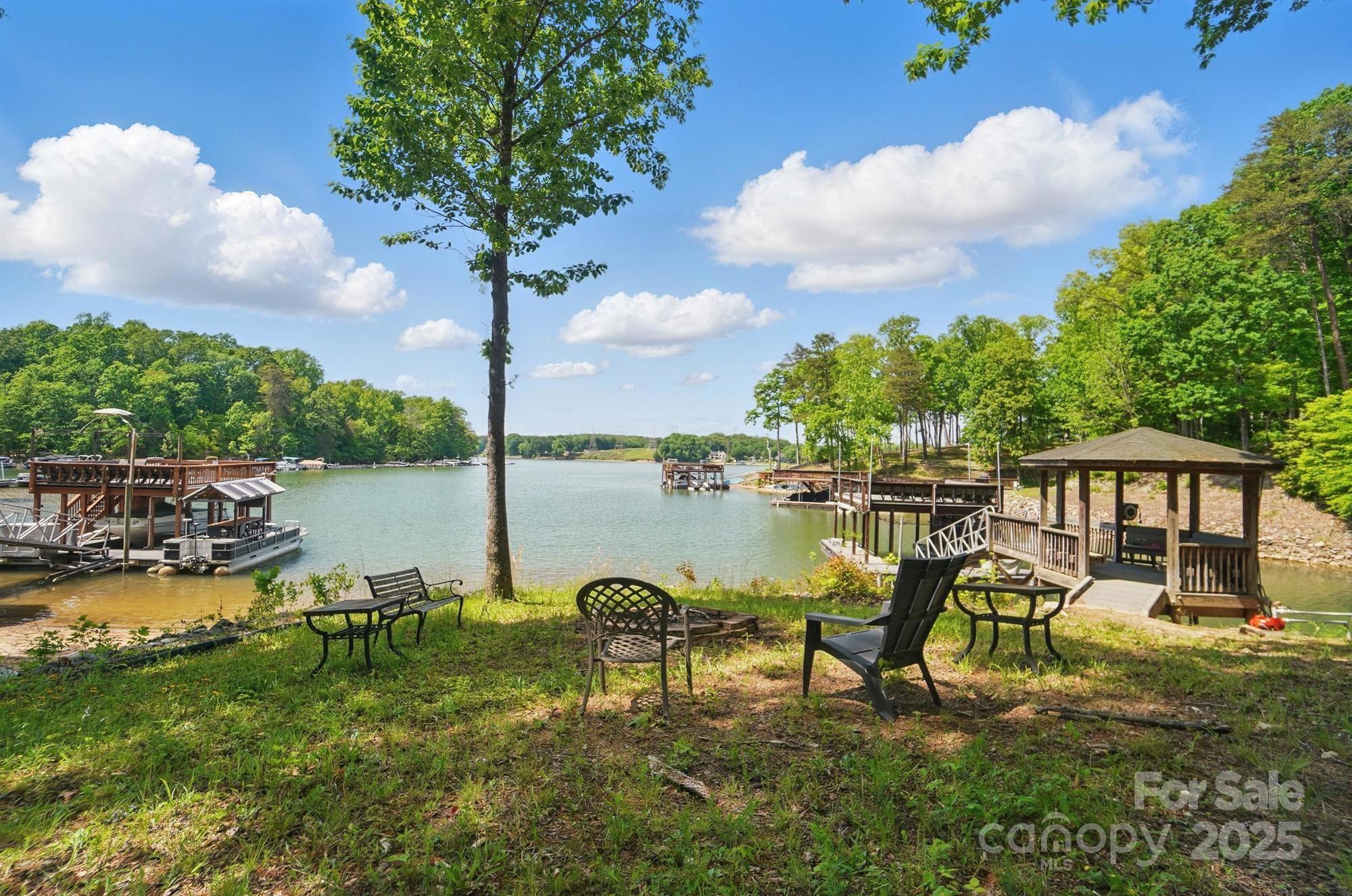 Mt Isle Harbor - Residential