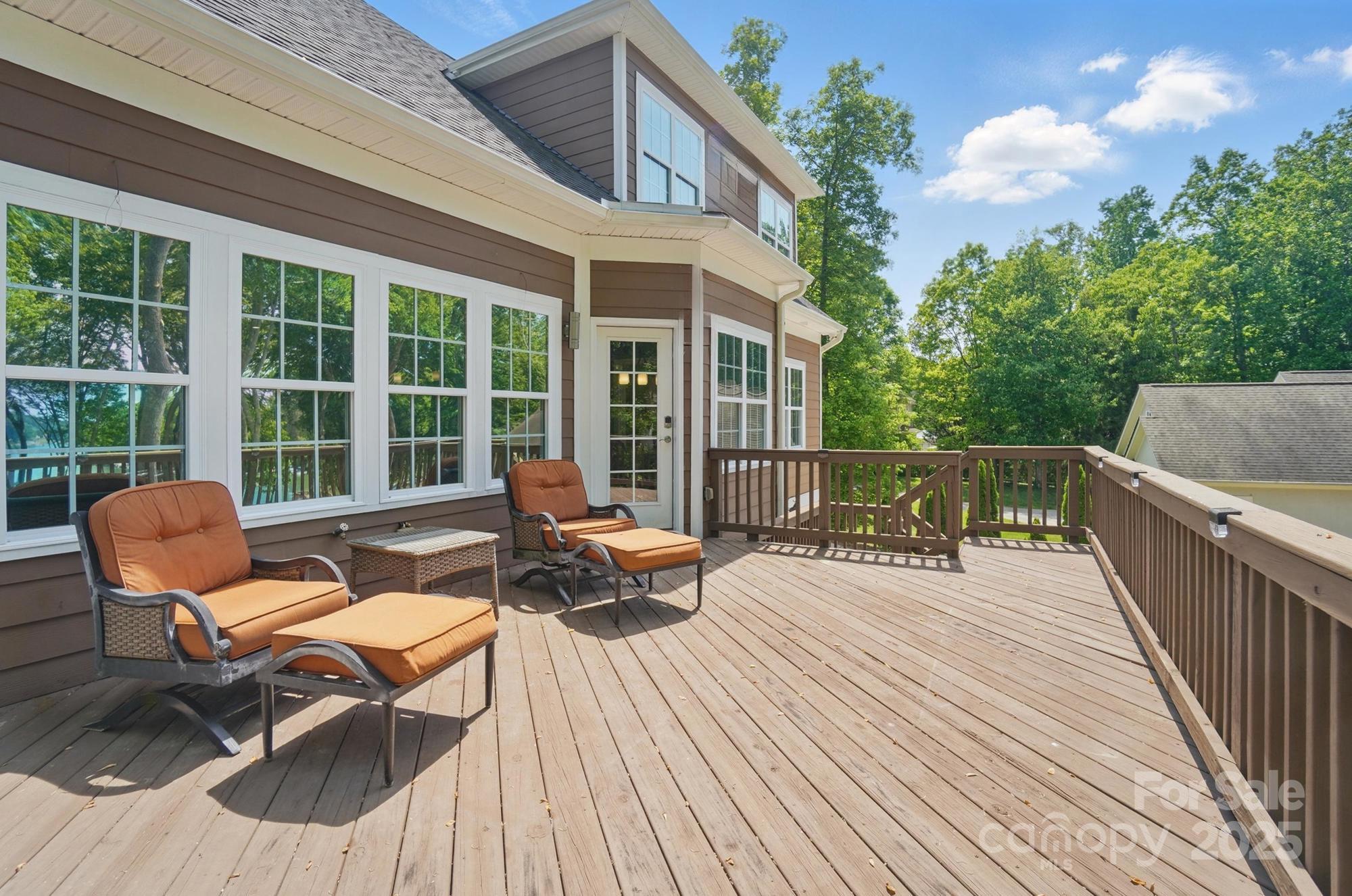 Mt Isle Harbor - Residential