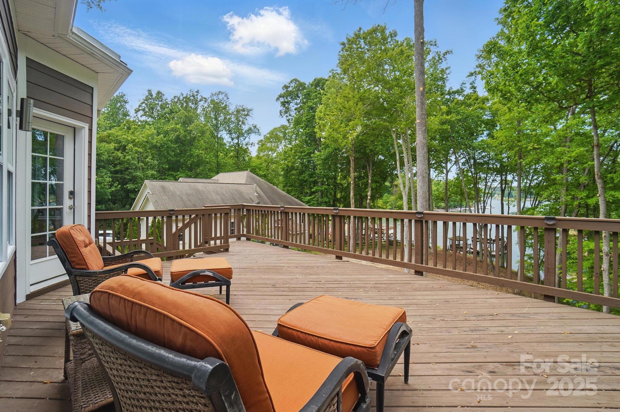 Mt Isle Harbor - Residential