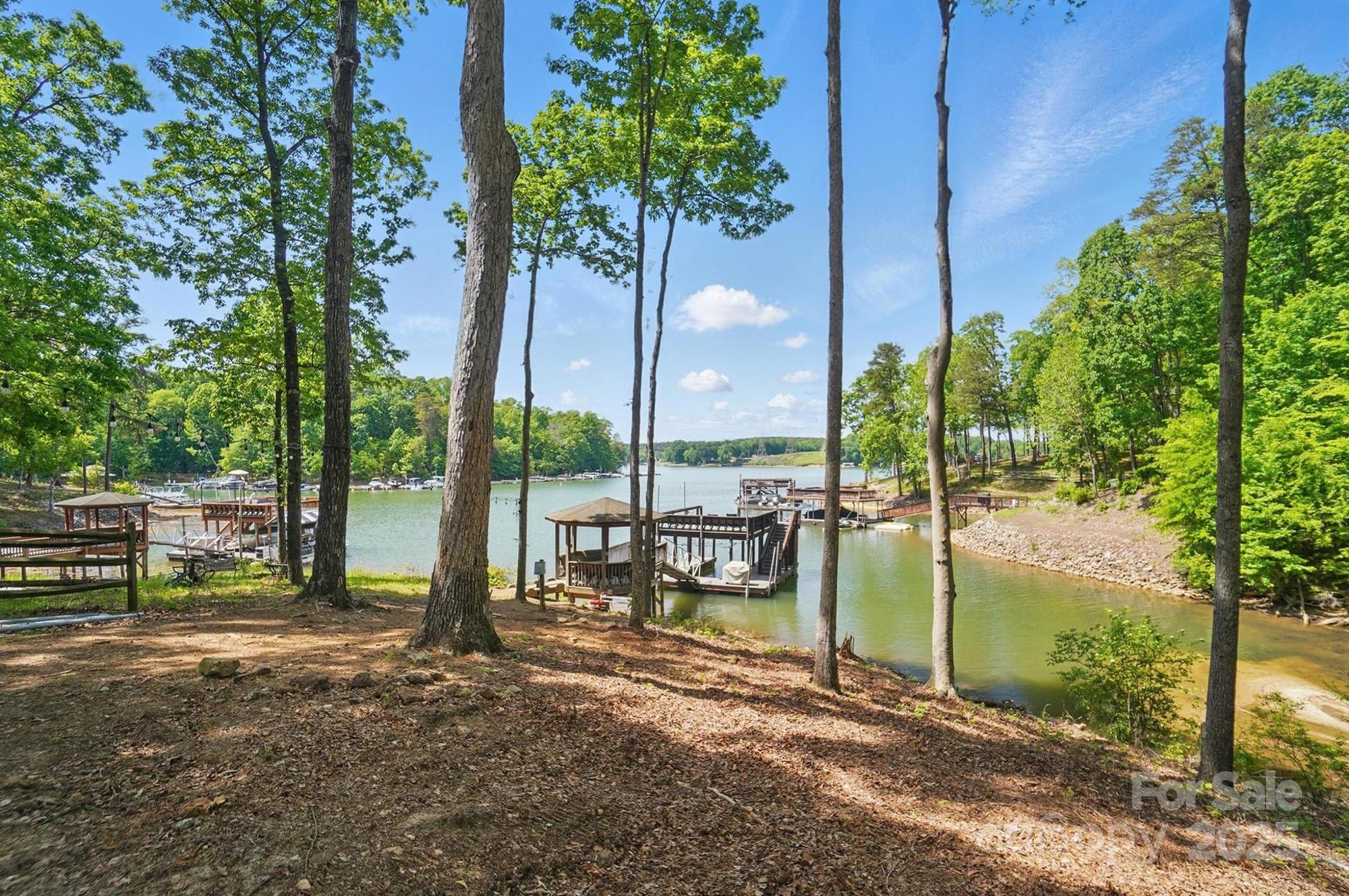 Mt Isle Harbor - Residential