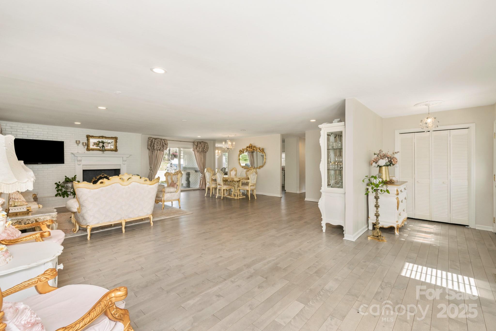 534 Kirby Lane