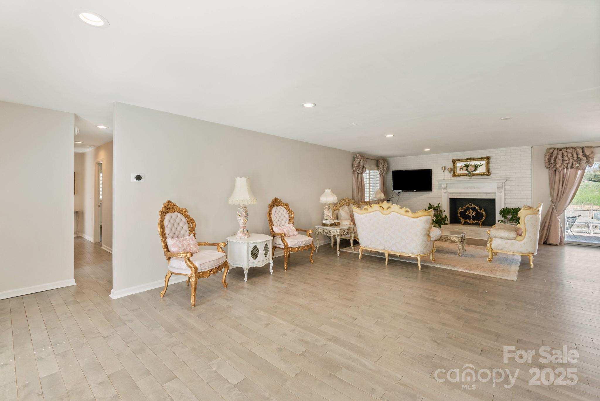 534 Kirby Lane