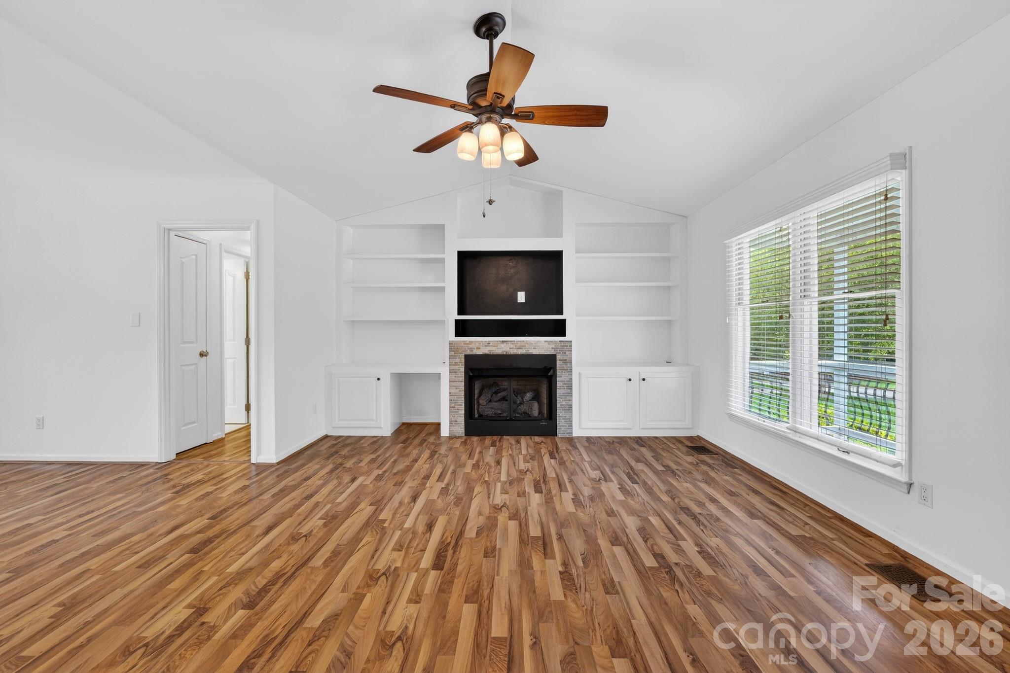 4382 Cross Ridge Drive