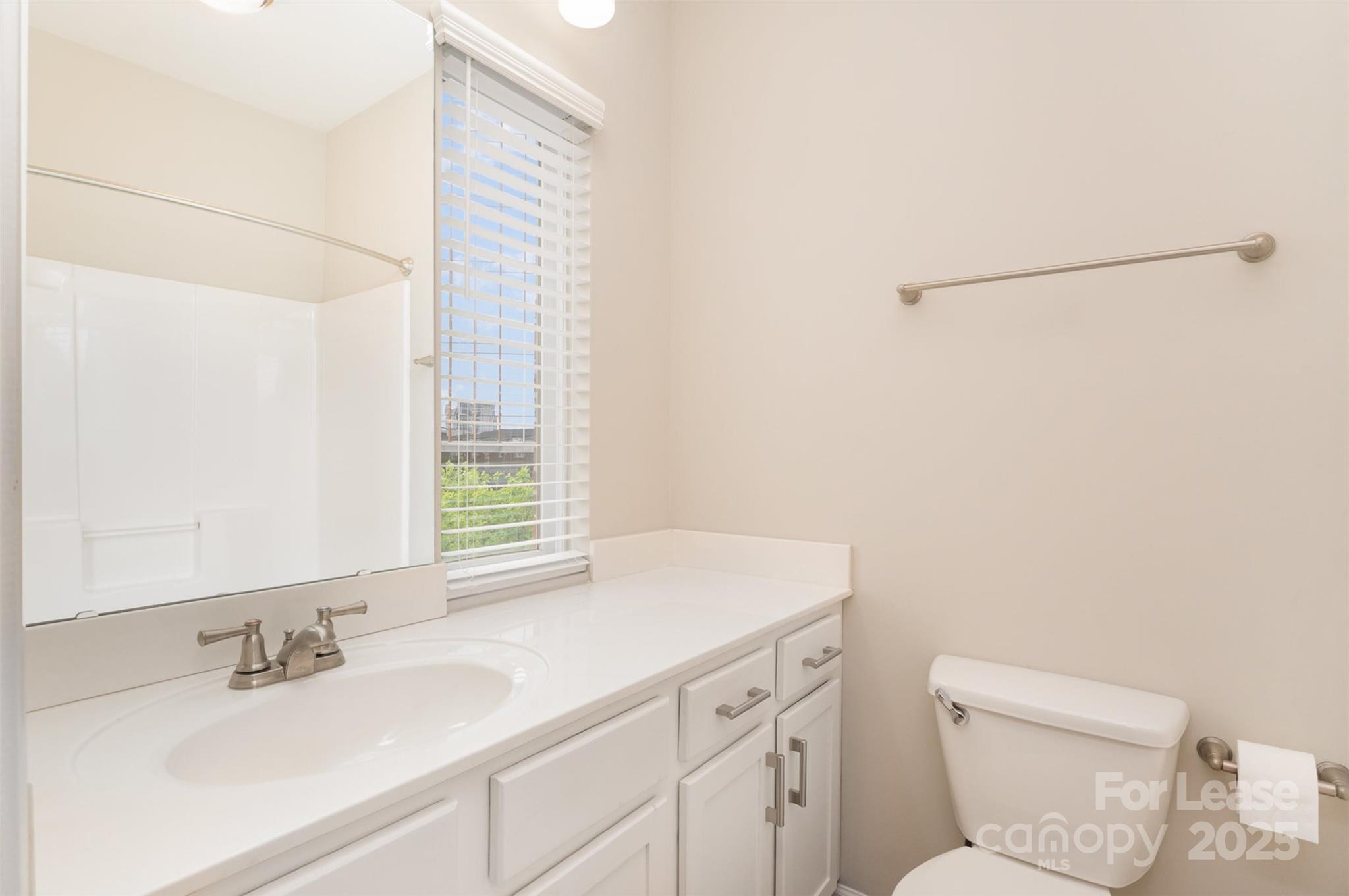 Charlotte, North Carolina 28203, United States, 3 Bedrooms Bedrooms, ,4 BathroomsBathrooms,Residential,Active,101597