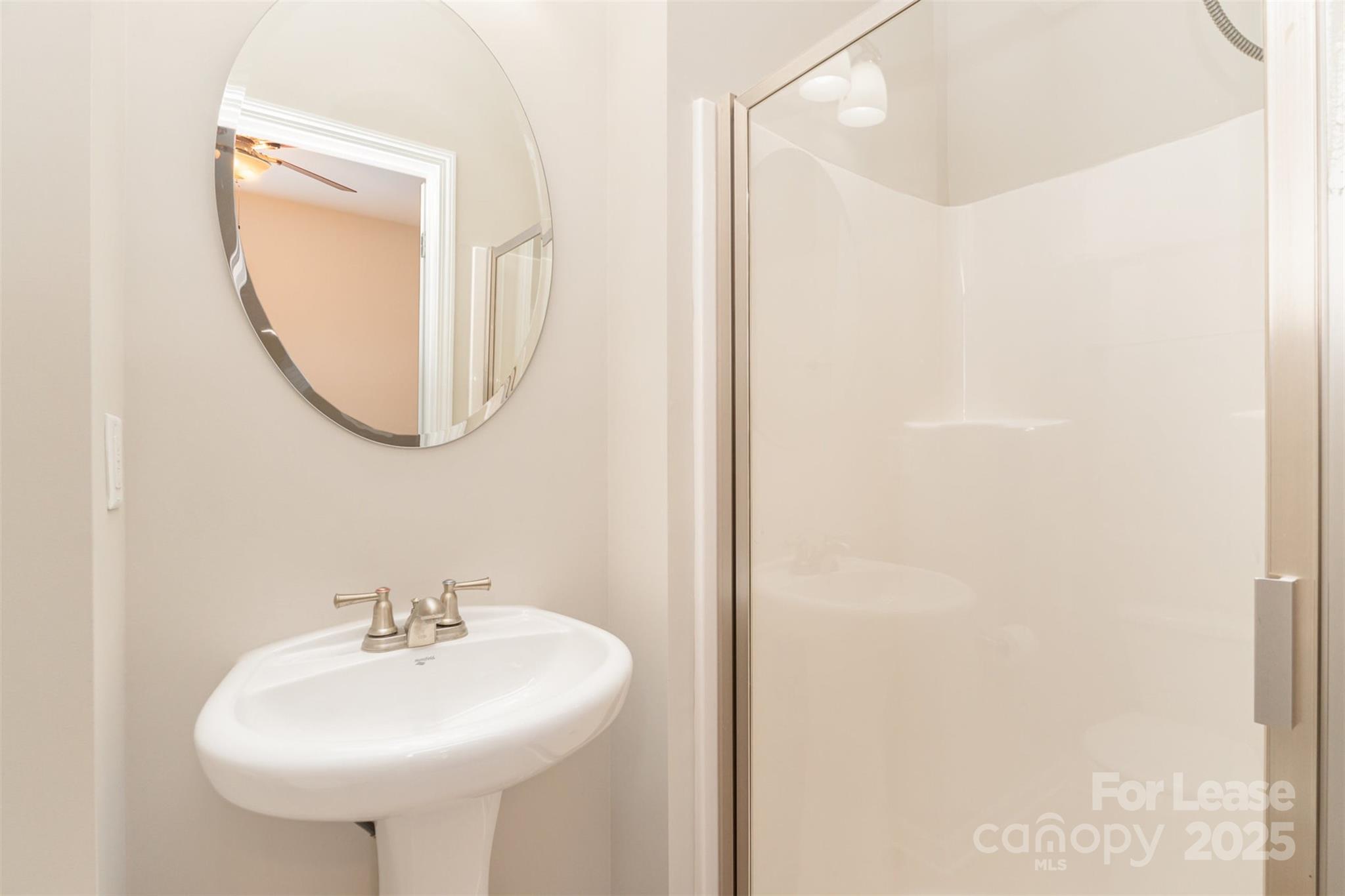 Charlotte, North Carolina 28203, United States, 3 Bedrooms Bedrooms, ,4 BathroomsBathrooms,Residential,Active,101597