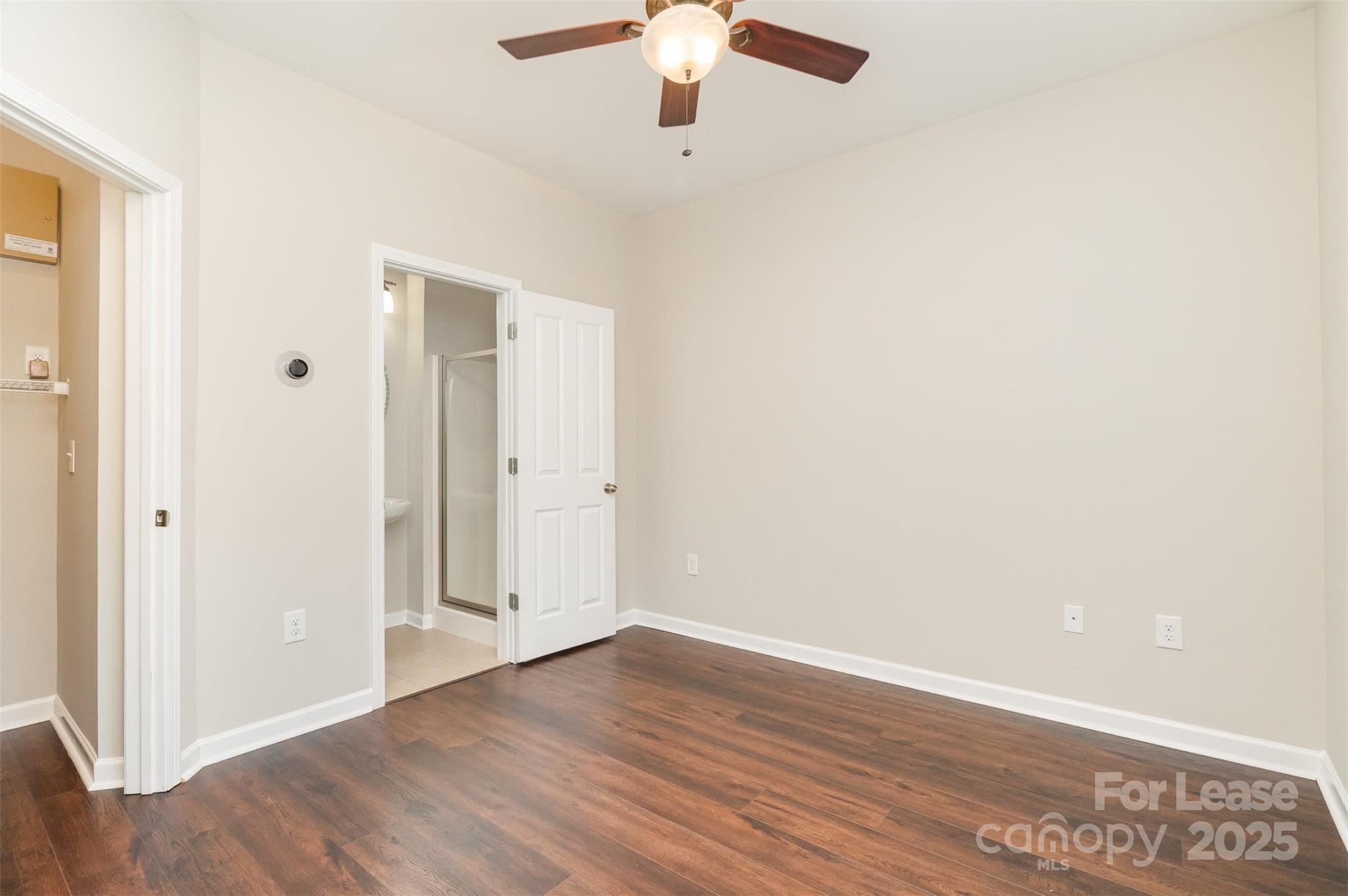 Charlotte, North Carolina 28203, United States, 3 Bedrooms Bedrooms, ,4 BathroomsBathrooms,Residential,Active,101597