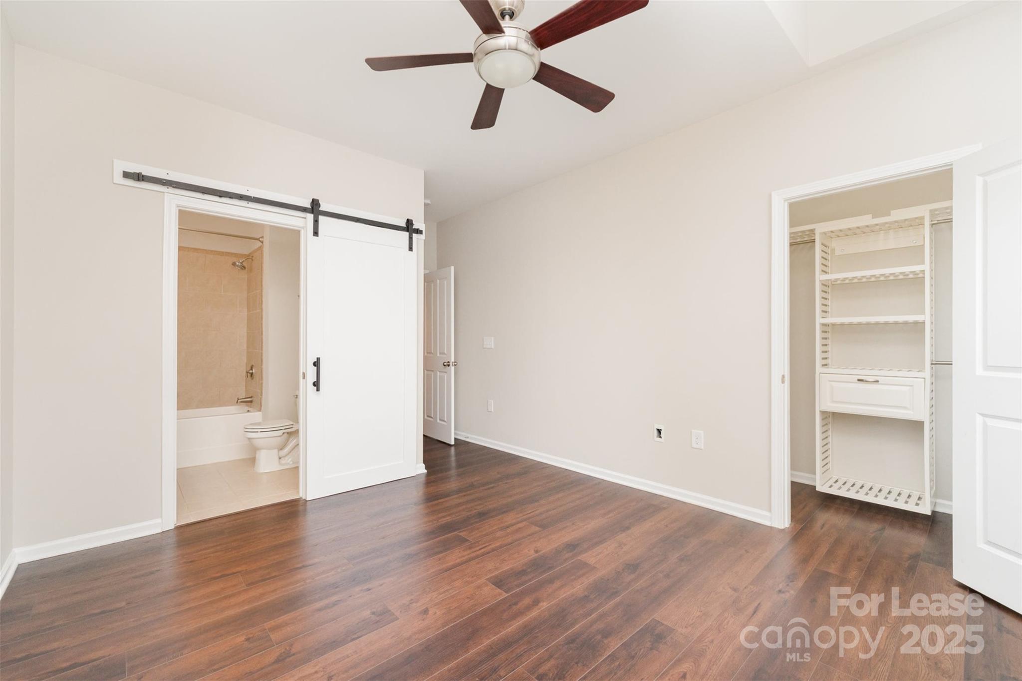 Charlotte, North Carolina 28203, United States, 3 Bedrooms Bedrooms, ,4 BathroomsBathrooms,Residential,Active,101597