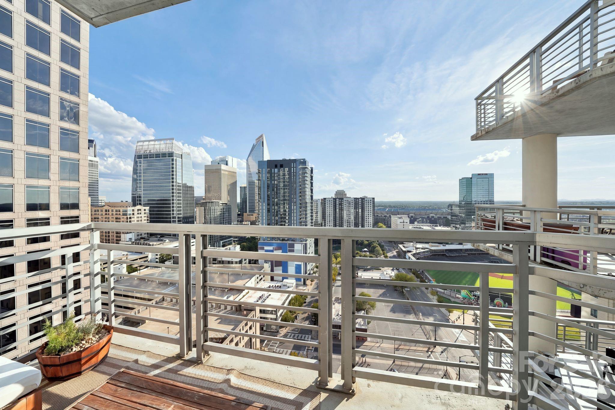 333 W Trade Street 1709