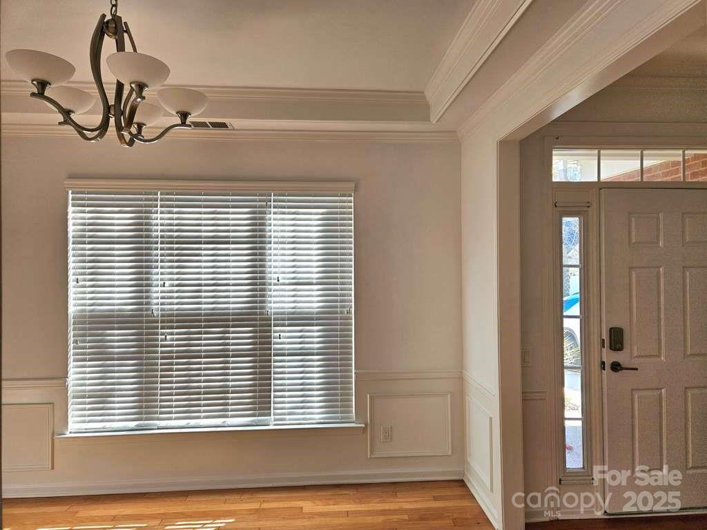 6423 Ridgeview Commons Drive