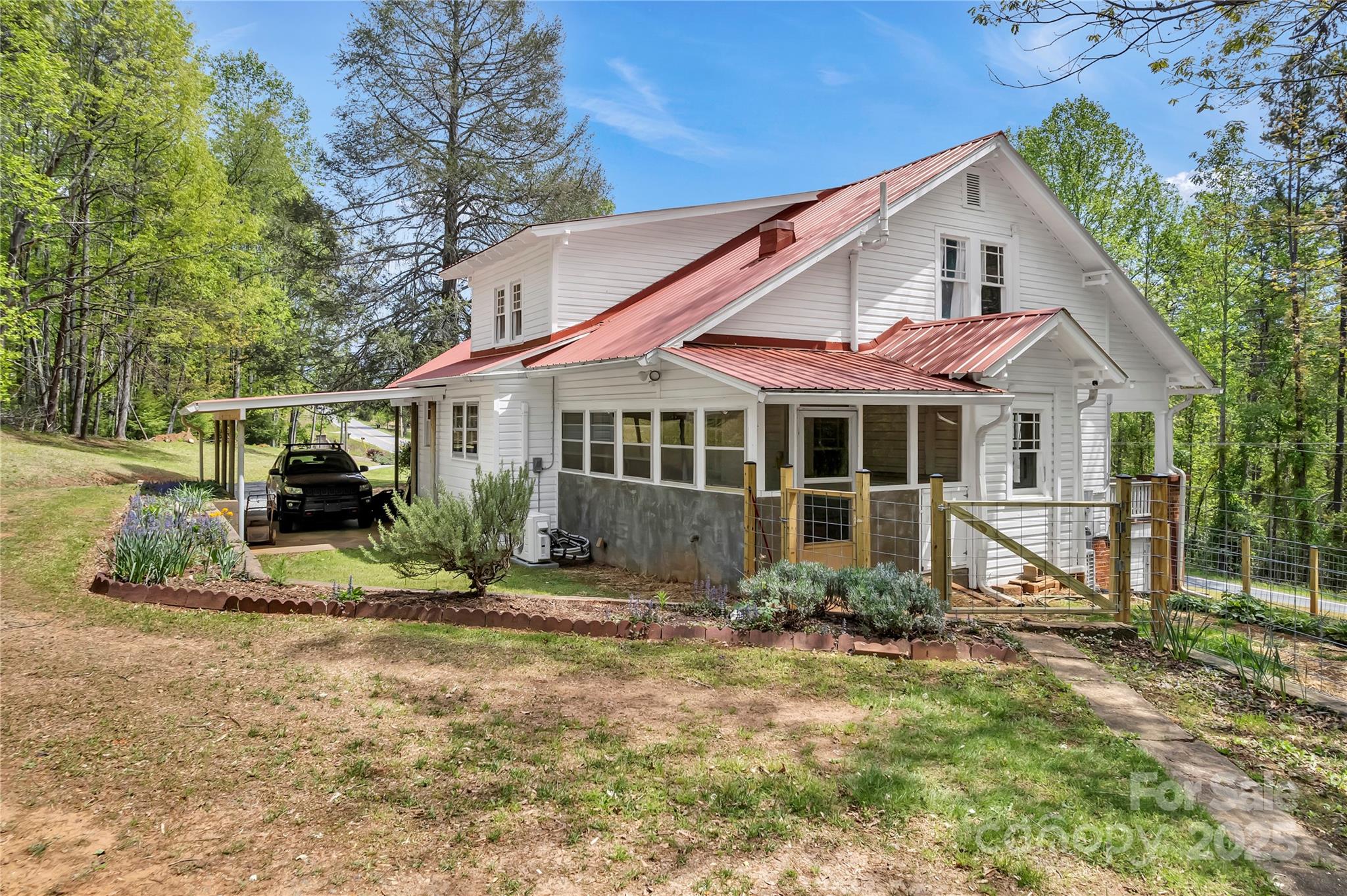 516 Maple Creek Road