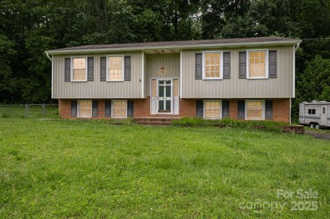 813 Gallant Court Winston Salem NC 27101