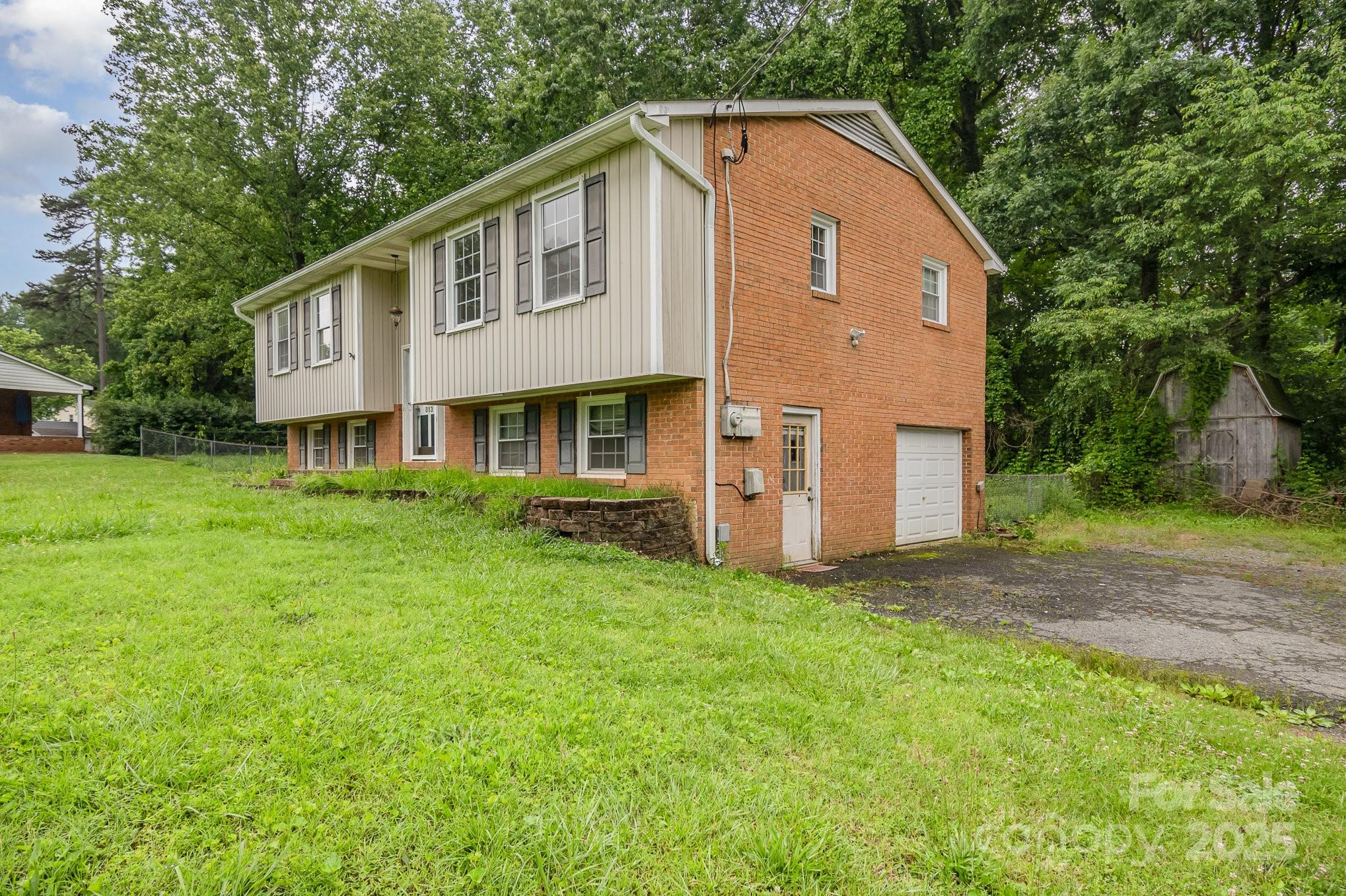 813 Gallant Court