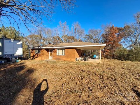 Photo of 8092 Riverview Road, Norwood, NC 28128 (MLS # 4324503)