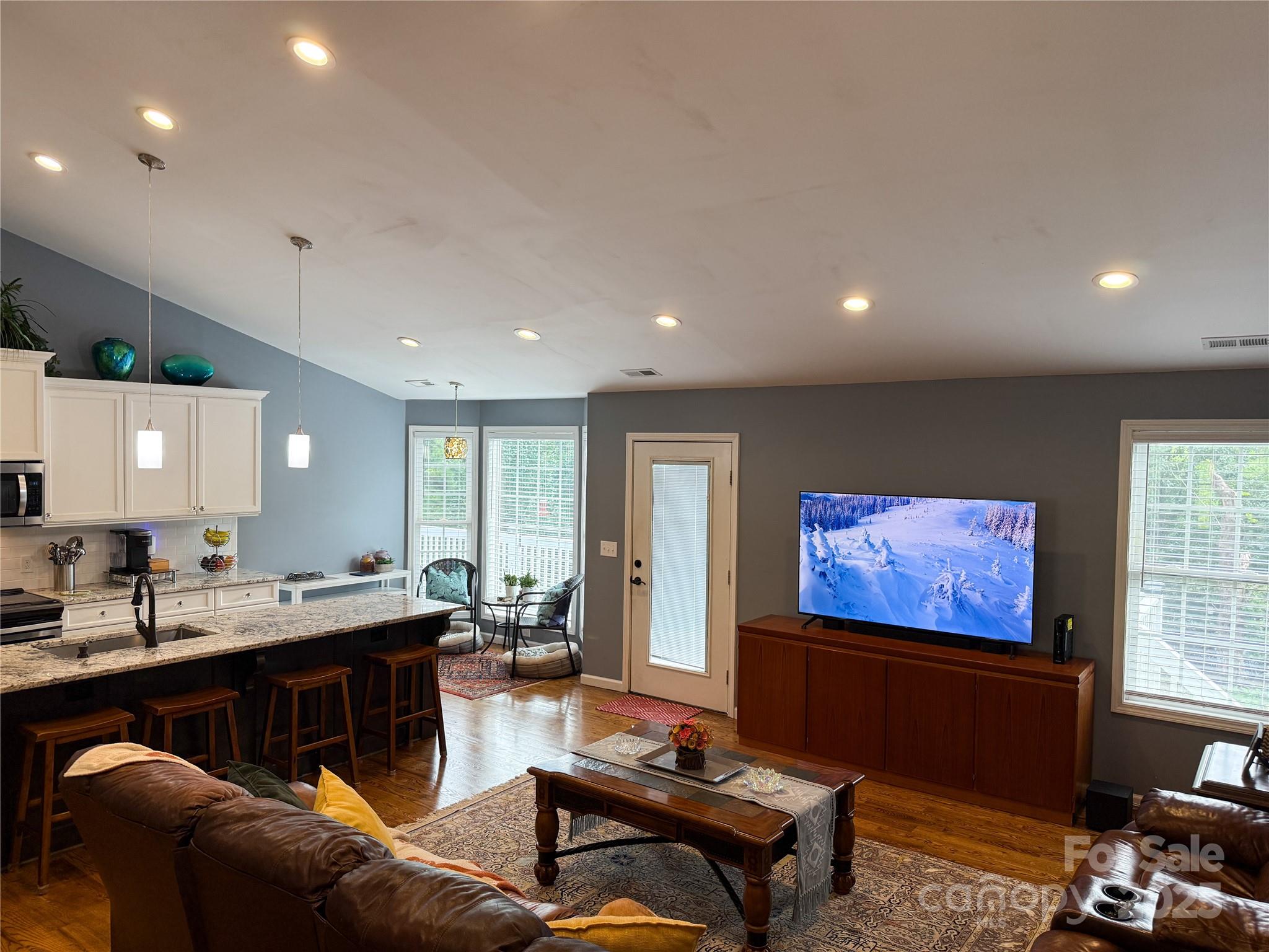 2302 Saratoga Run
