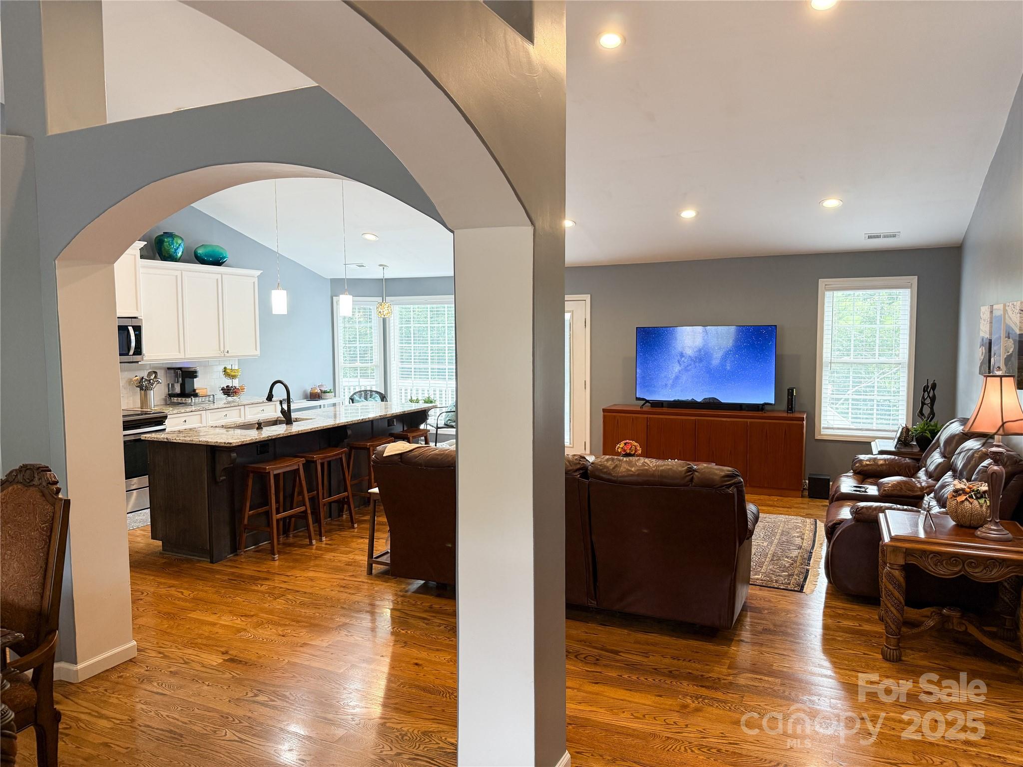 2302 Saratoga Run