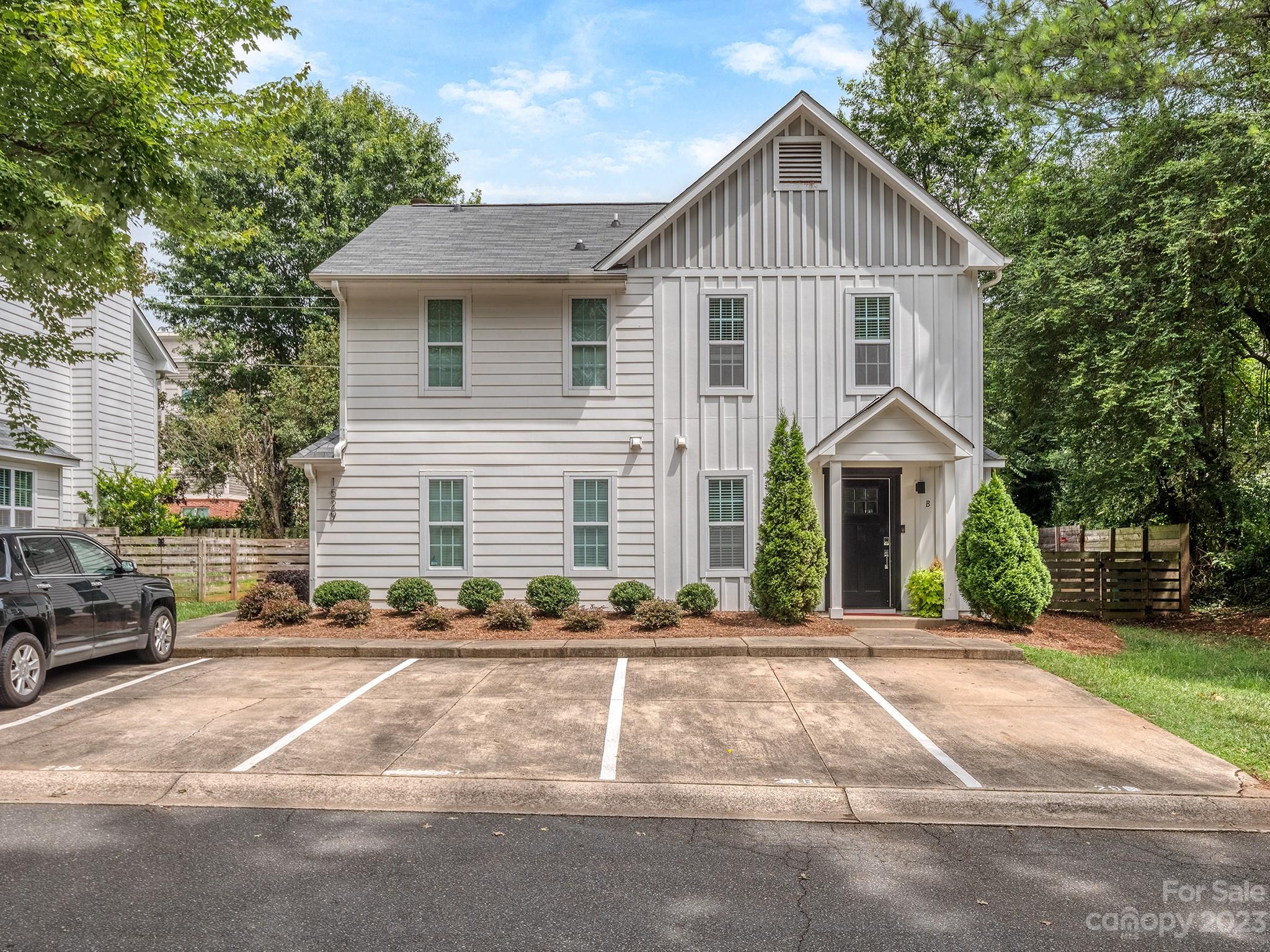 Commonwealth Park - Residential
