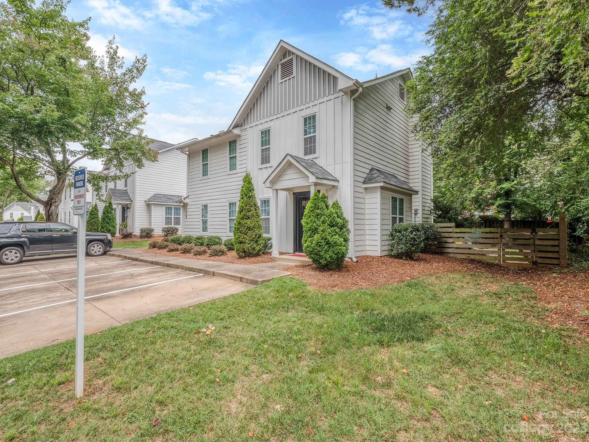 Commonwealth Park - Residential