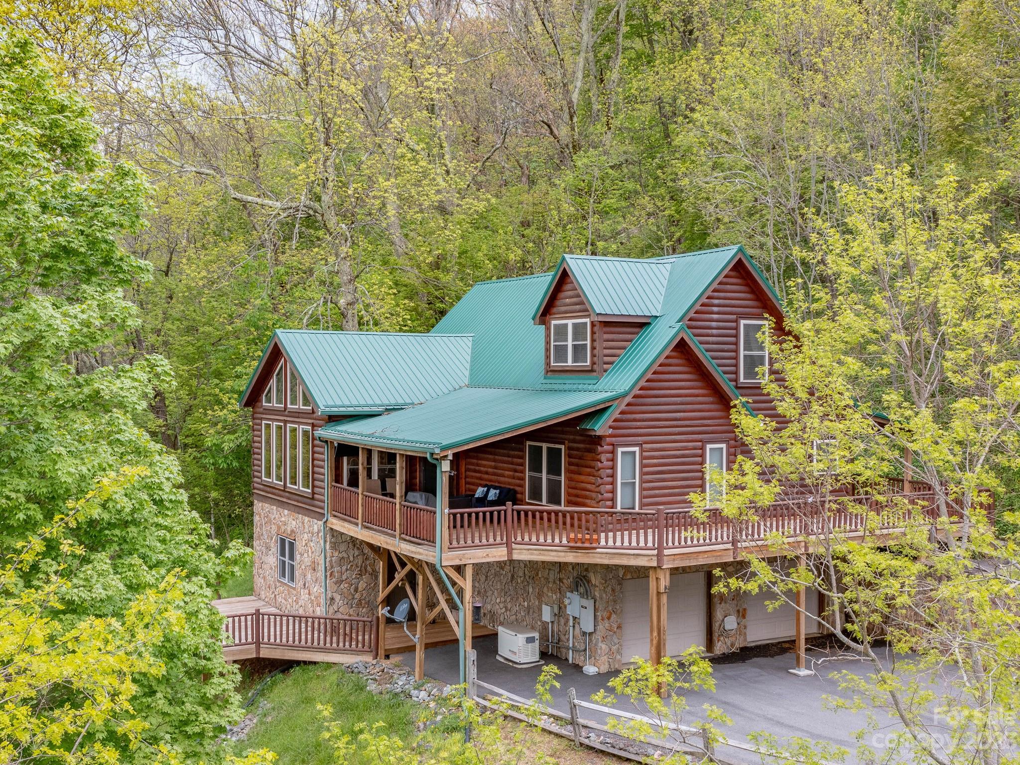 Photo 1 of 48 — 106 Sunset Lane 29, Newland, NC 28657