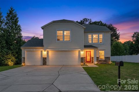 Photo of 128 Longlea Drive, Clover, SC 29710 (MLS # 4369138)