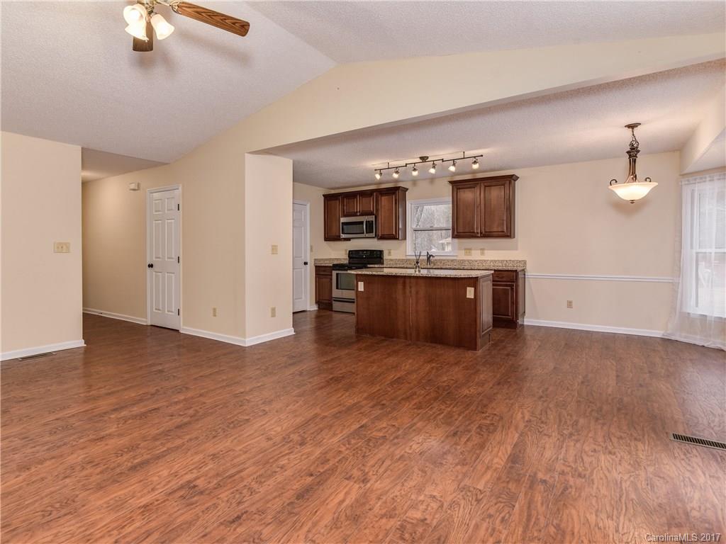 The Village At Averys Creek - Residential