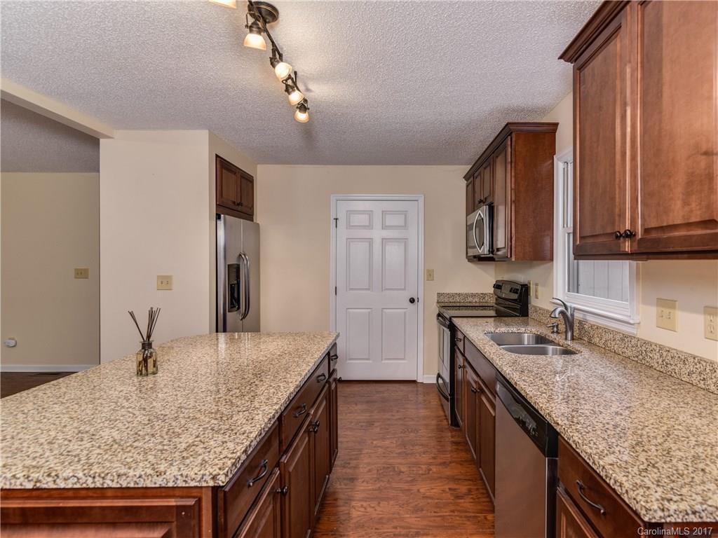 The Village At Averys Creek - Residential